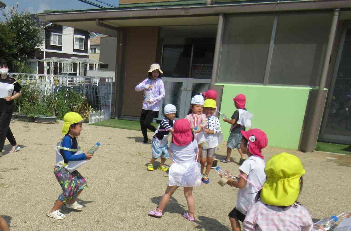 さぁ、水鉄砲大会の始まりです！