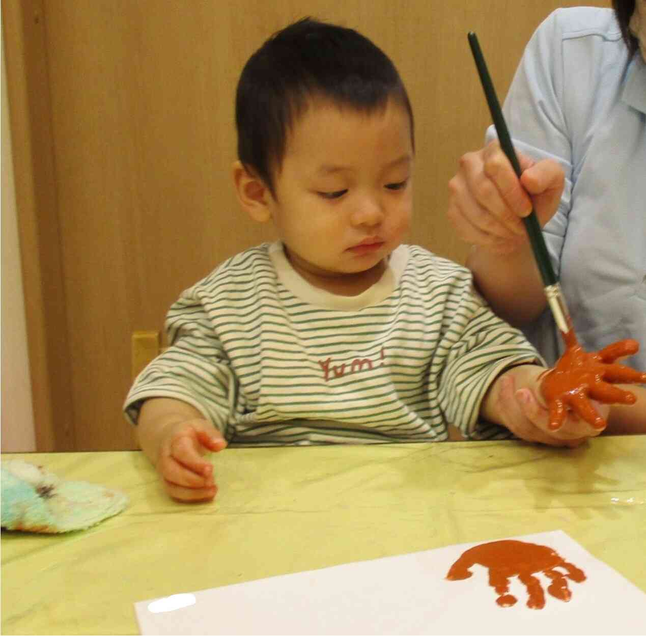 0歳児　ひよこ組　クリスマスの製作