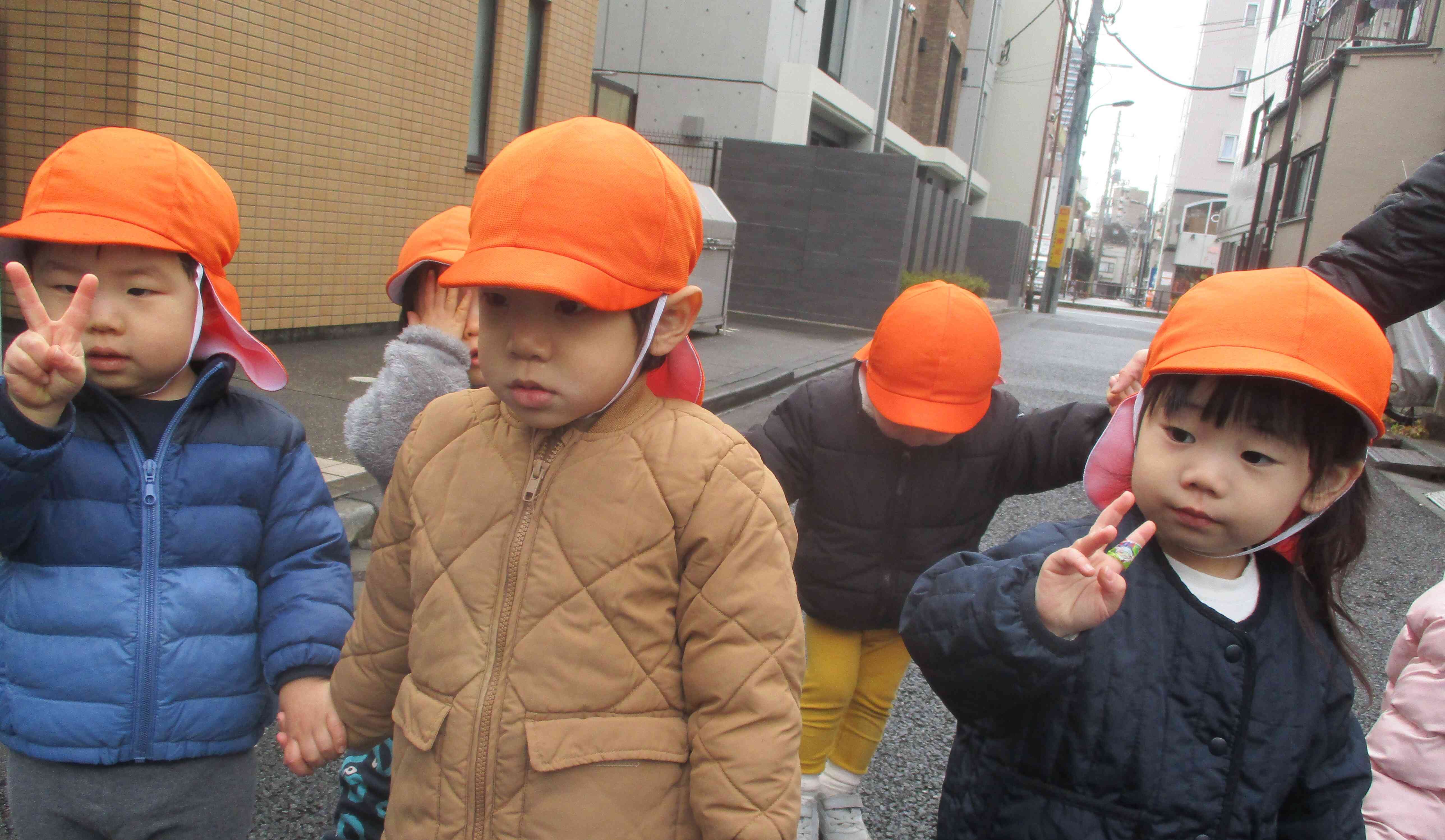 １歳児　うさぎ組　寒くても元気いっぱい♪