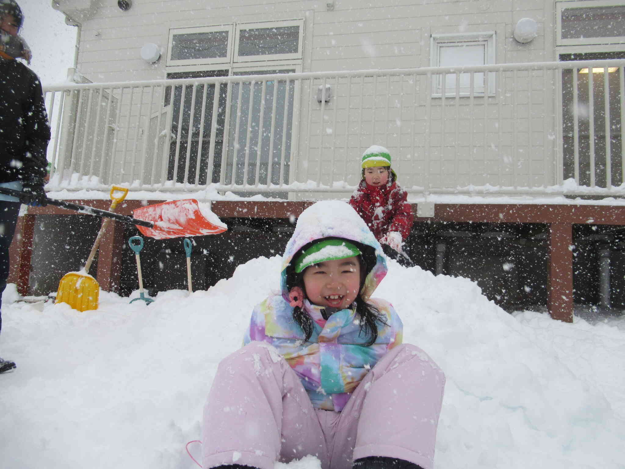 おもいっきり雪遊び(4.5歳児)