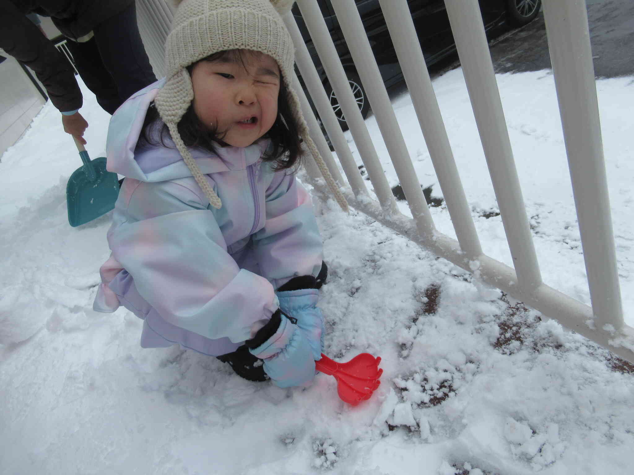 小さな雪かき隊②(2.3歳児)