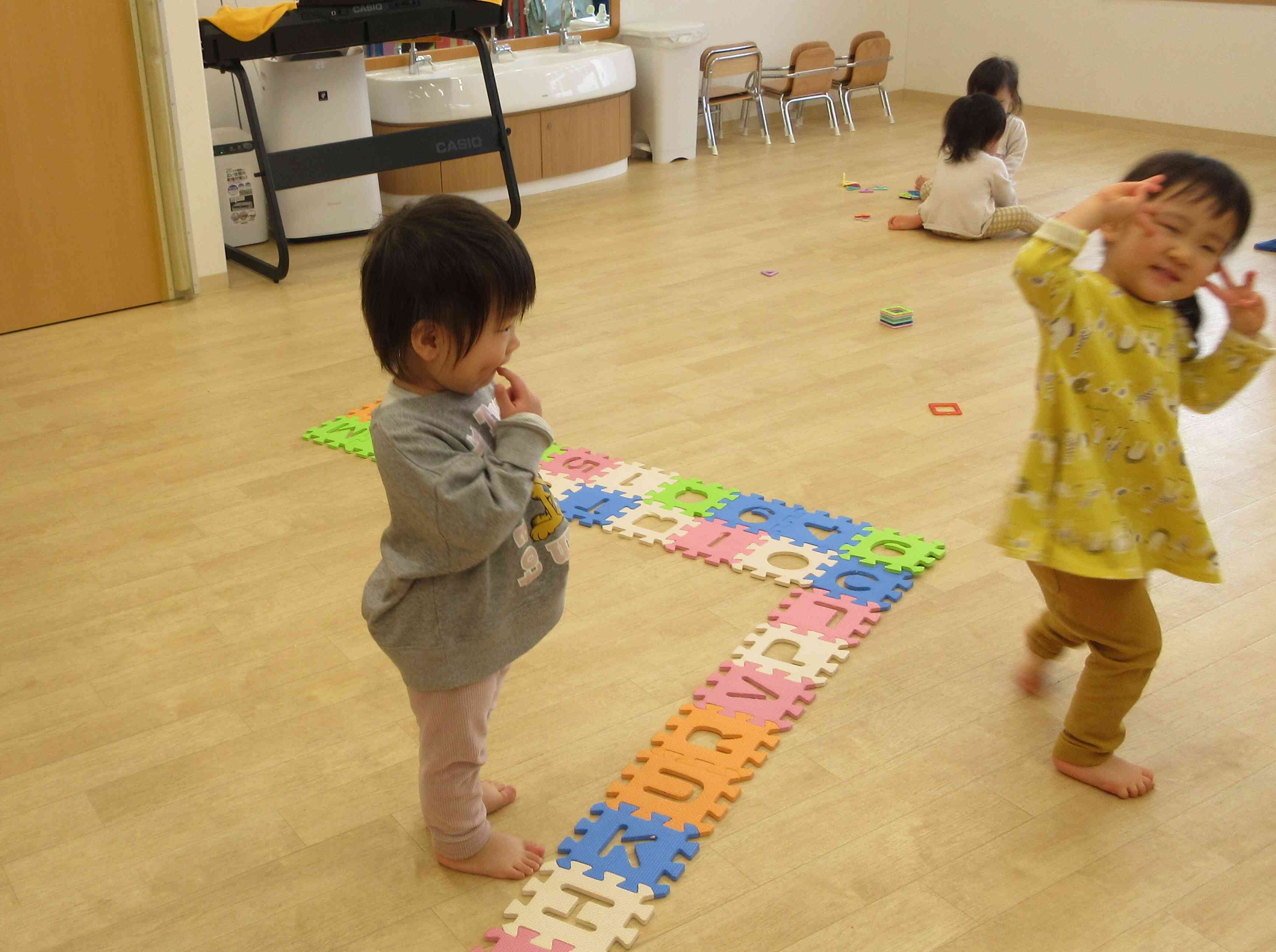 あひる組　コーナー遊び