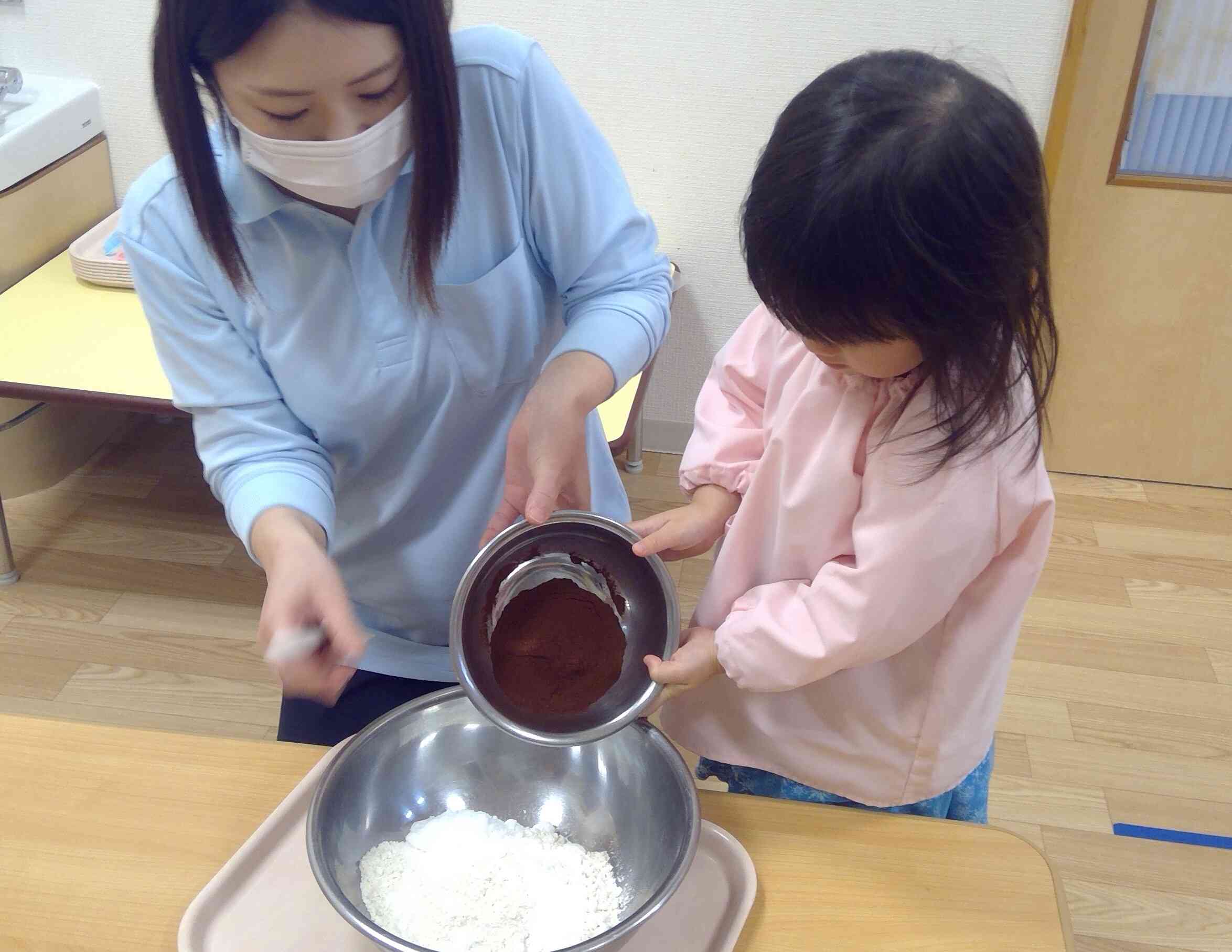 食育～バレンタインクッキー作り～①