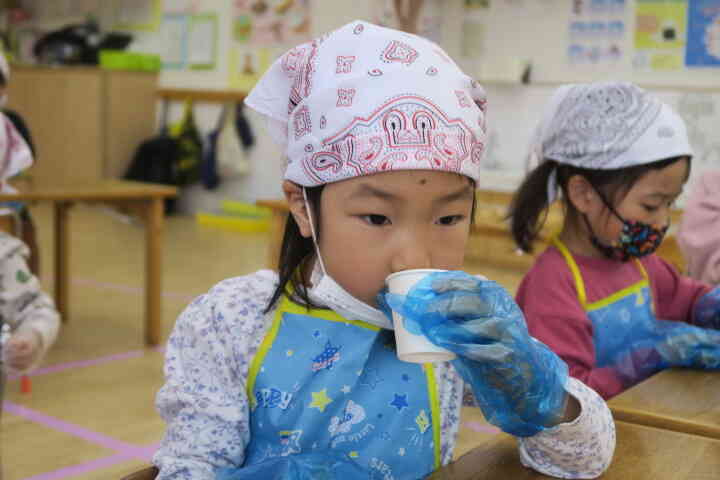 和食の日～出汁の飲み比べとおにぎりを作ろう！！～以上児クラス・3歳児・4歳児・5歳児