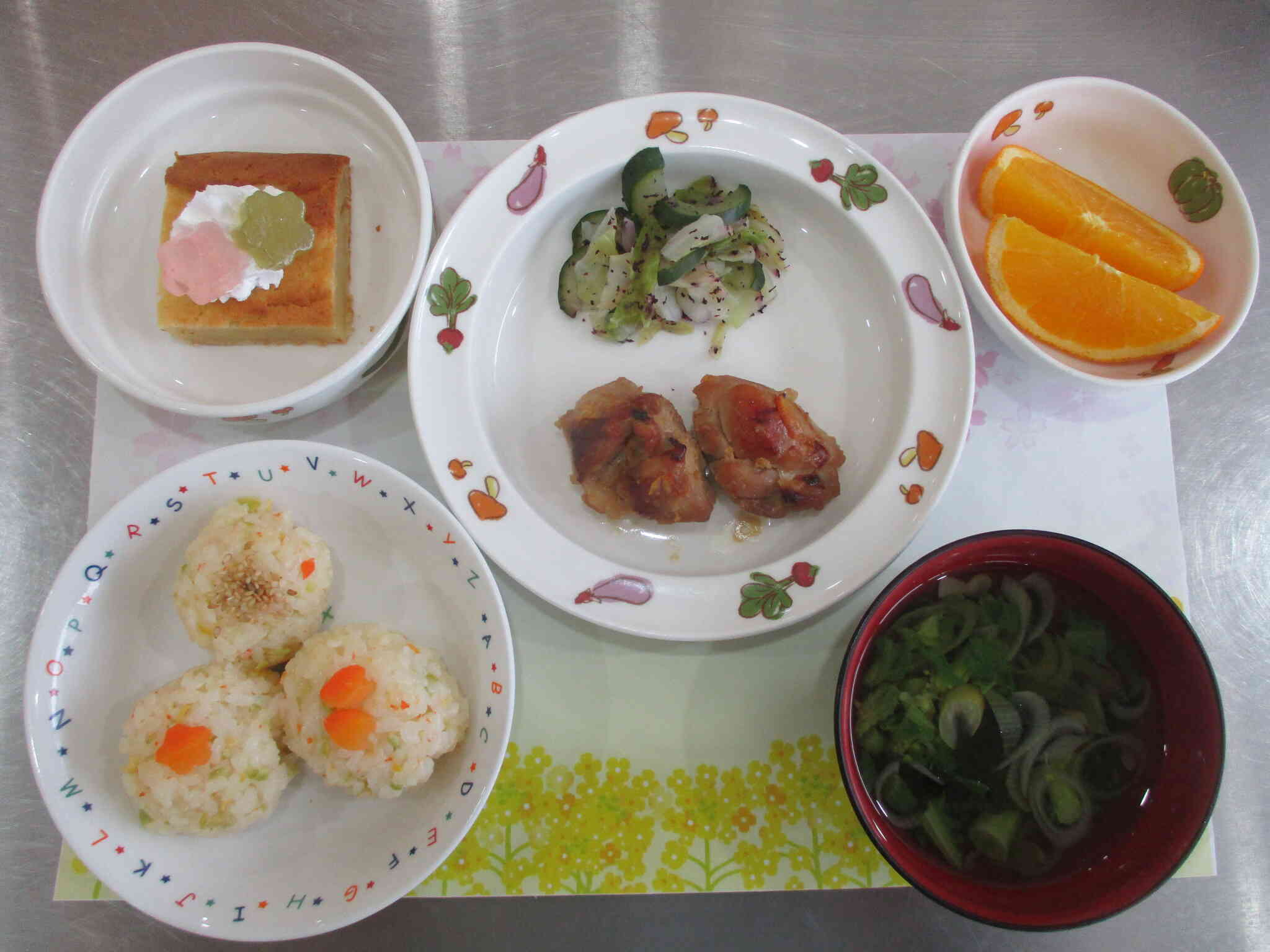 3月3日　給食（おやつ）