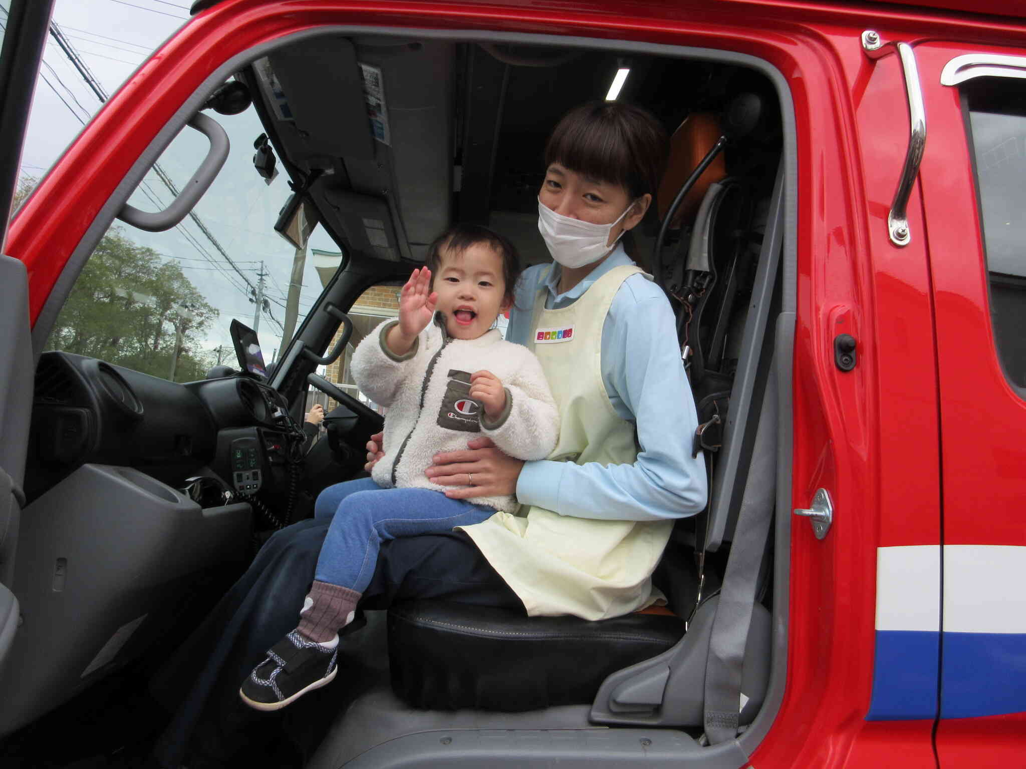 「消防車にのったよー」