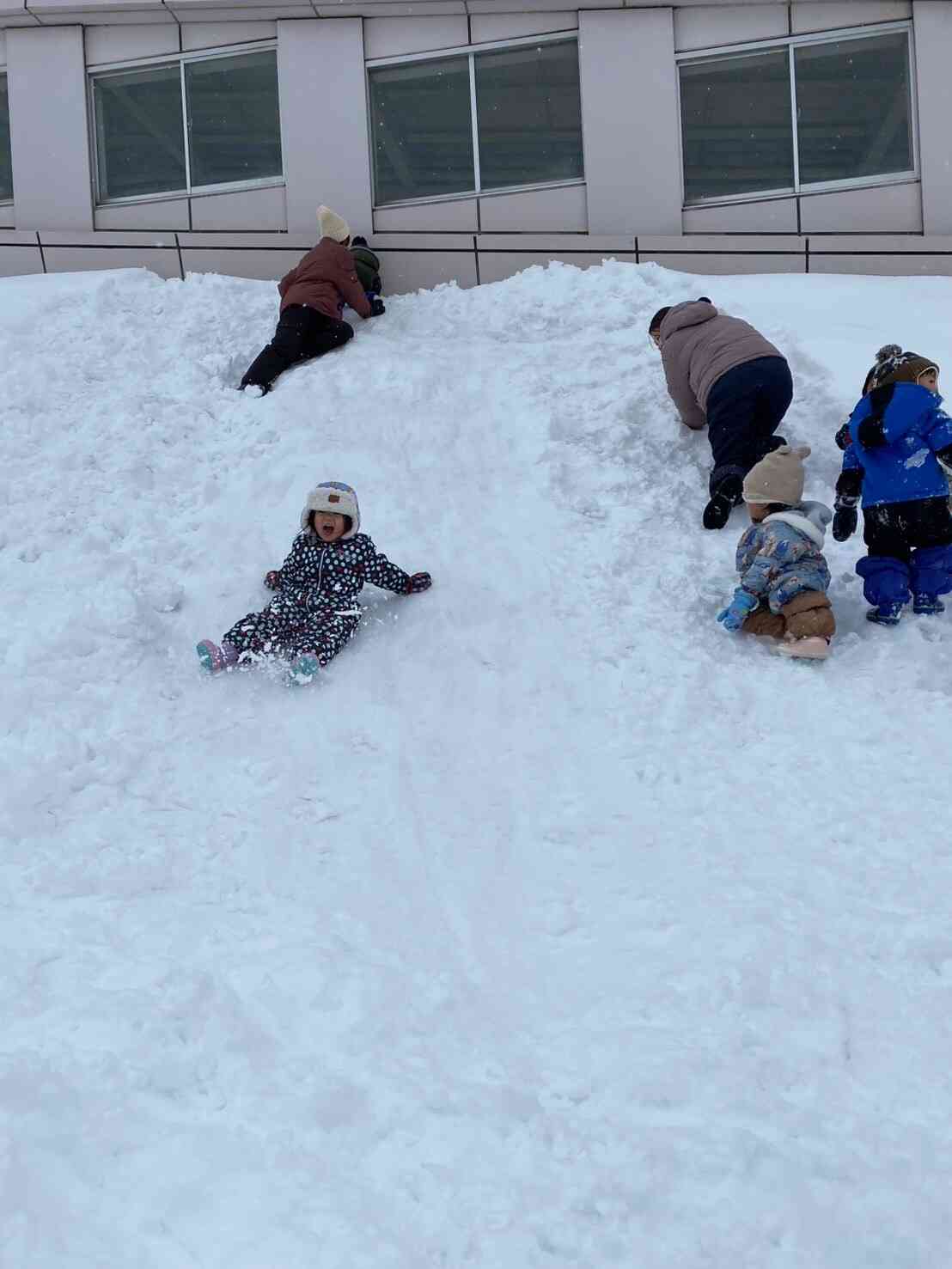 まだまだ雪遊びが楽しい！！