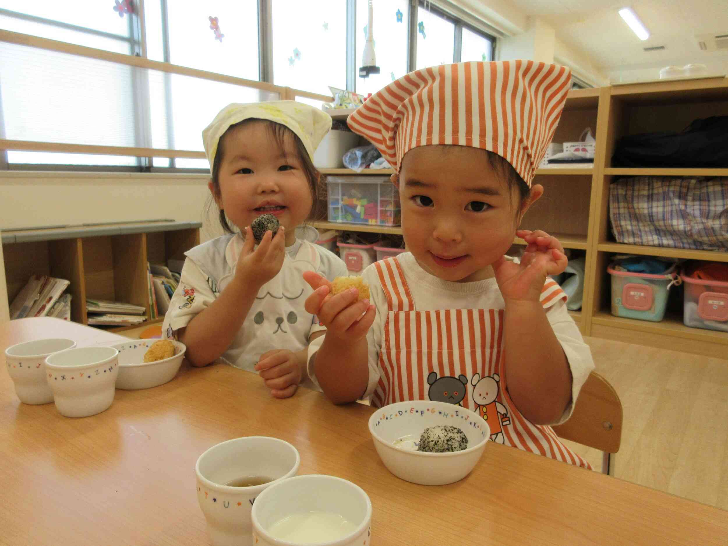 9月12日（木）のおやつ　おはぎ作り