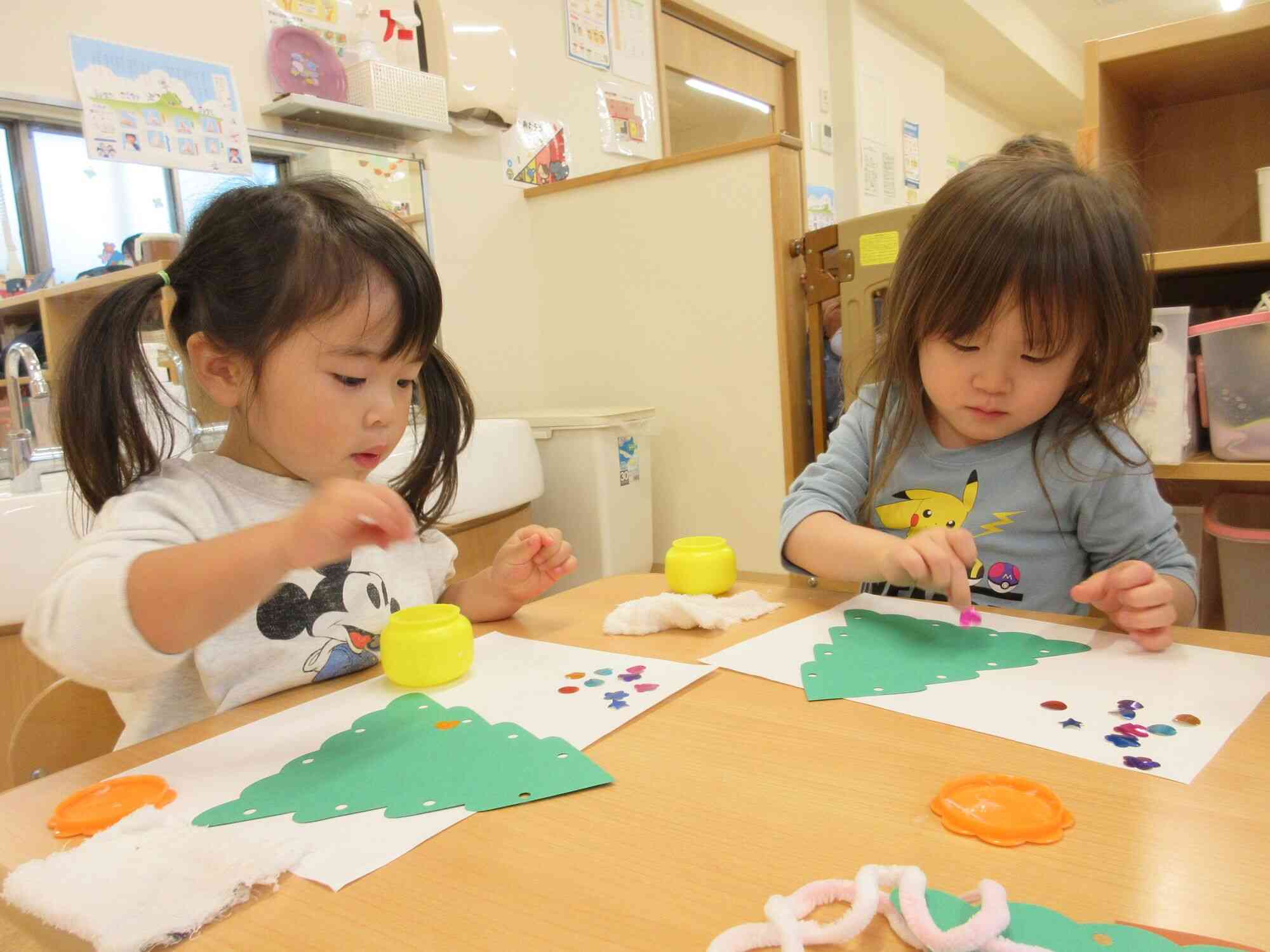 うさぎ組さん（２歳児）１２月の制作