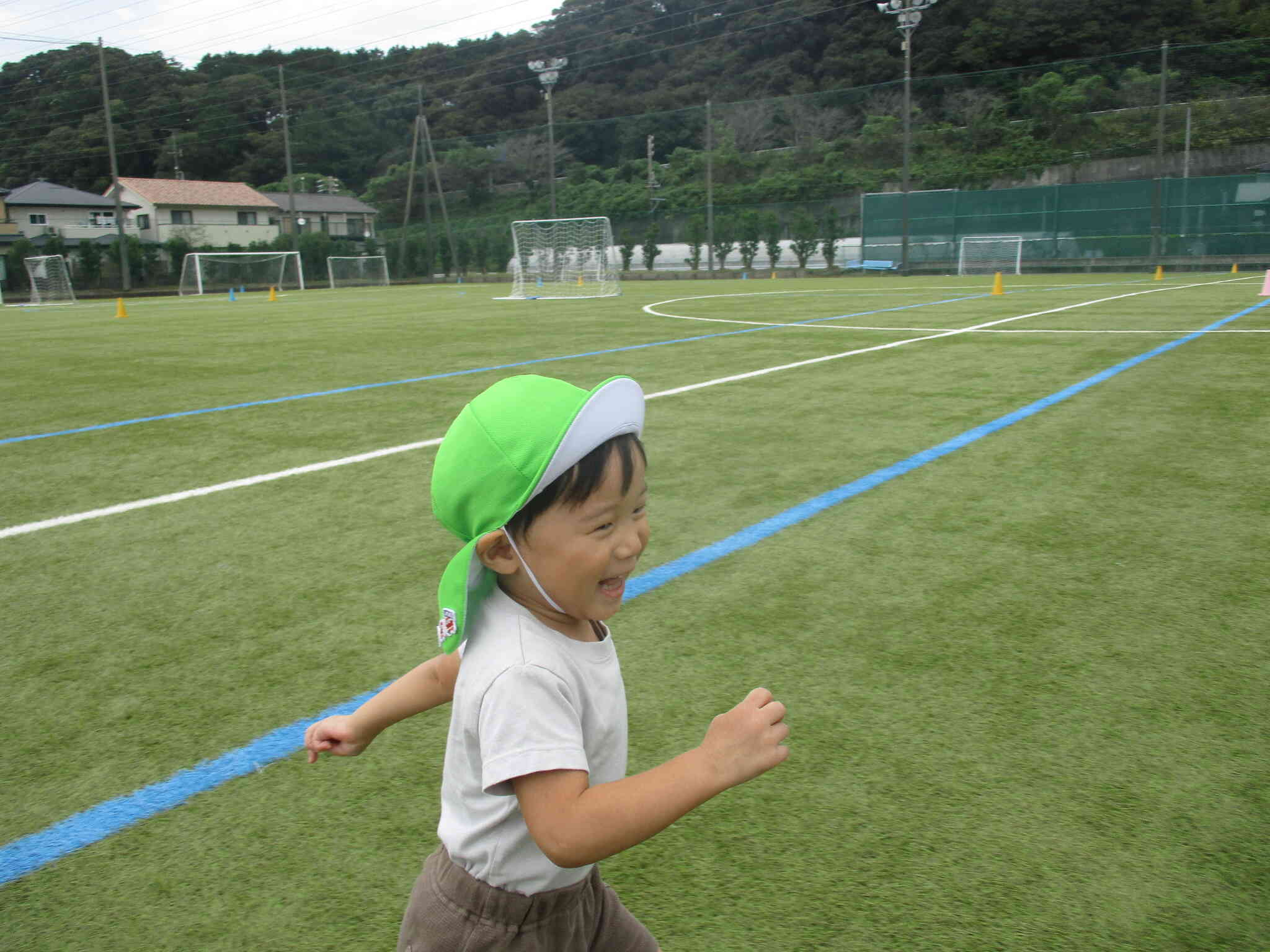 サッカー場にも行きました！