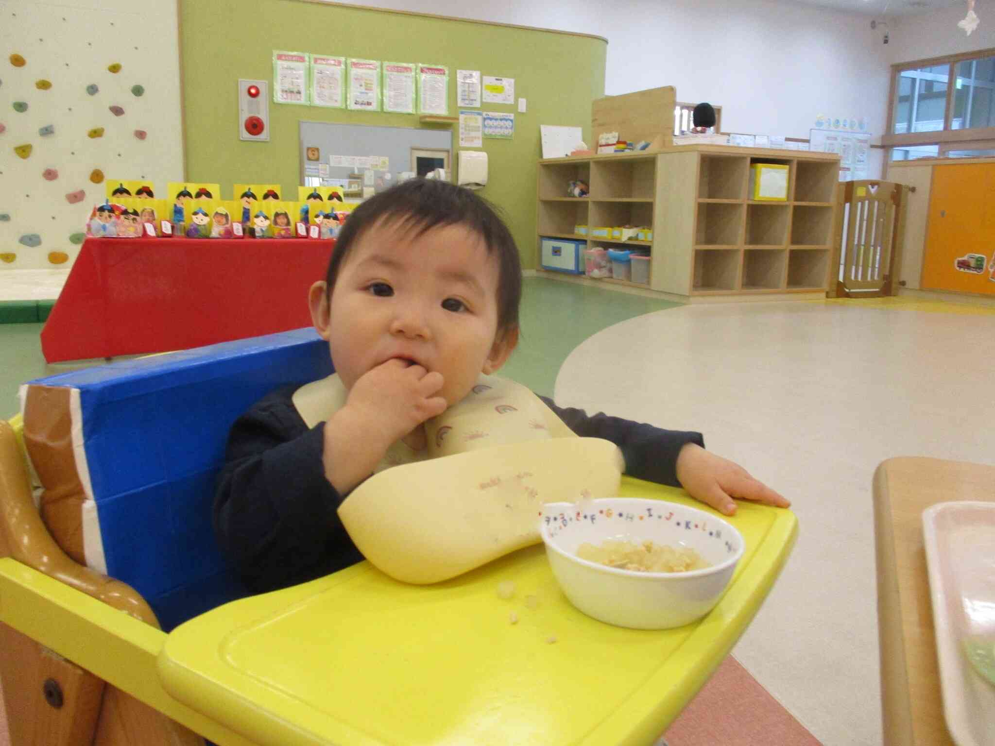 自分で食べられるよ～♪