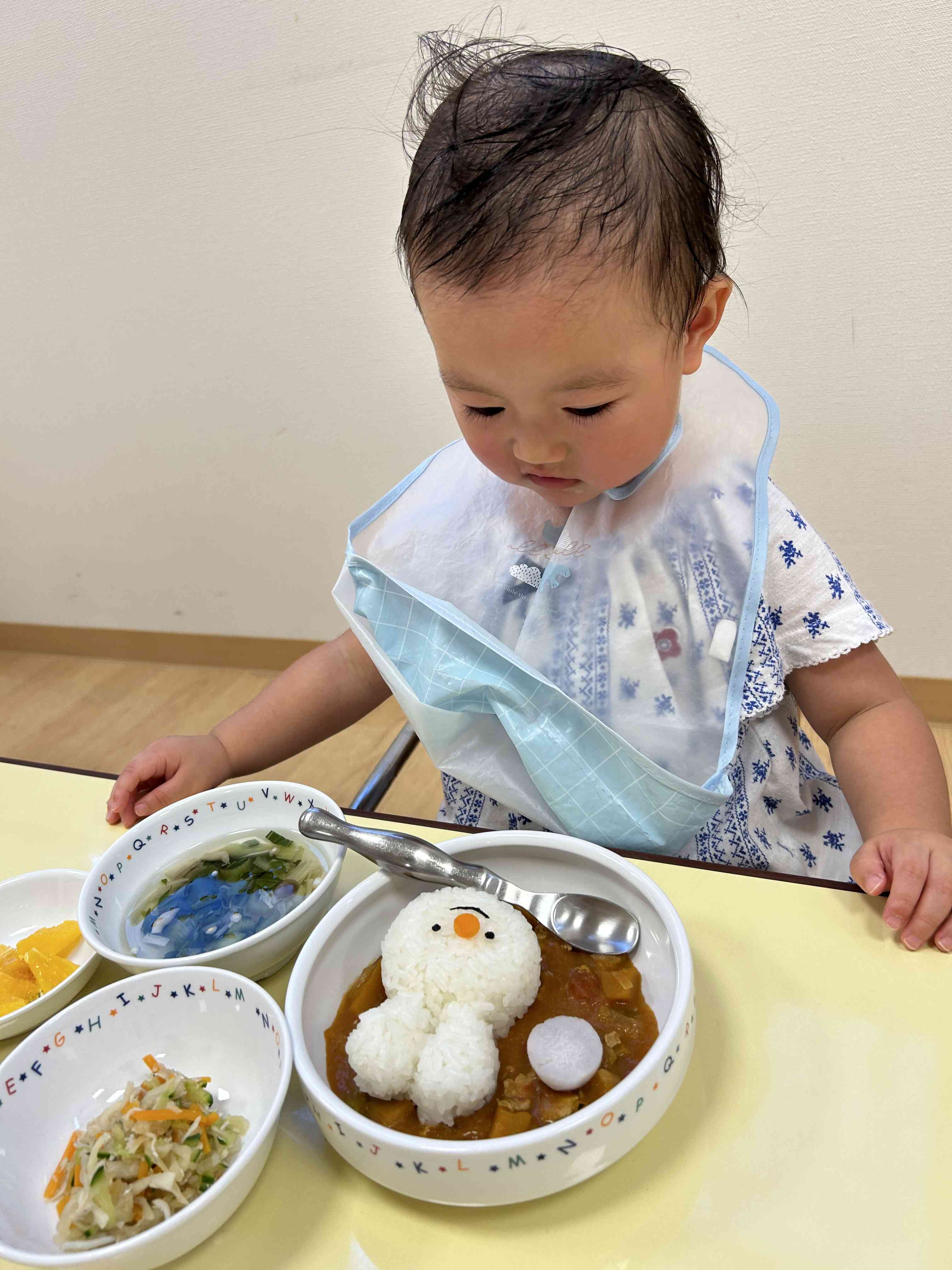 うさぎちゃんとにらめっこ？！