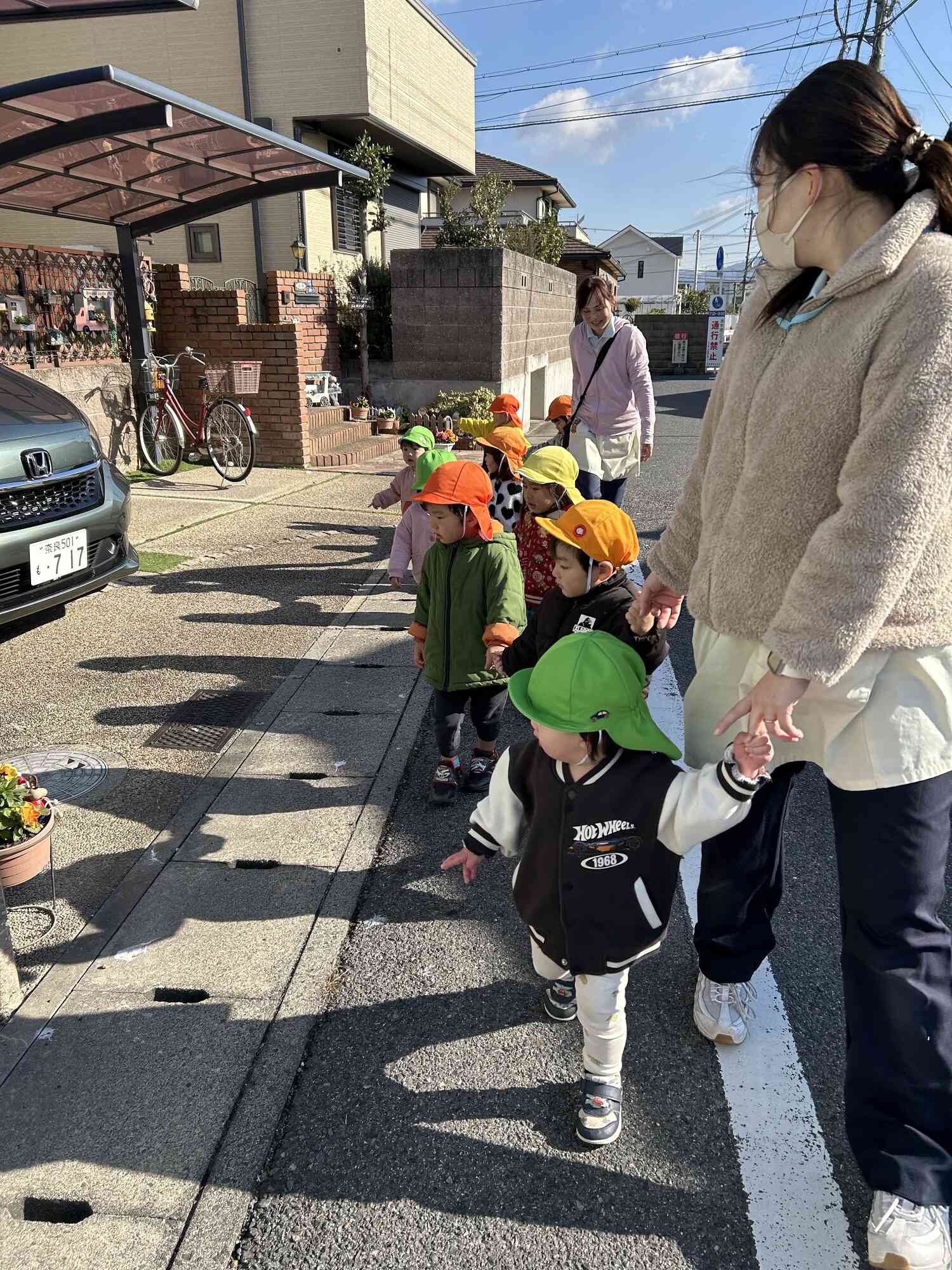 いっしょにお散歩！～１、2歳児～