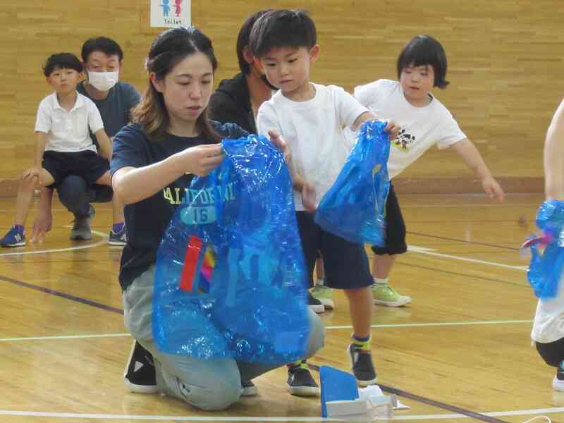 鳥に変身するぞー