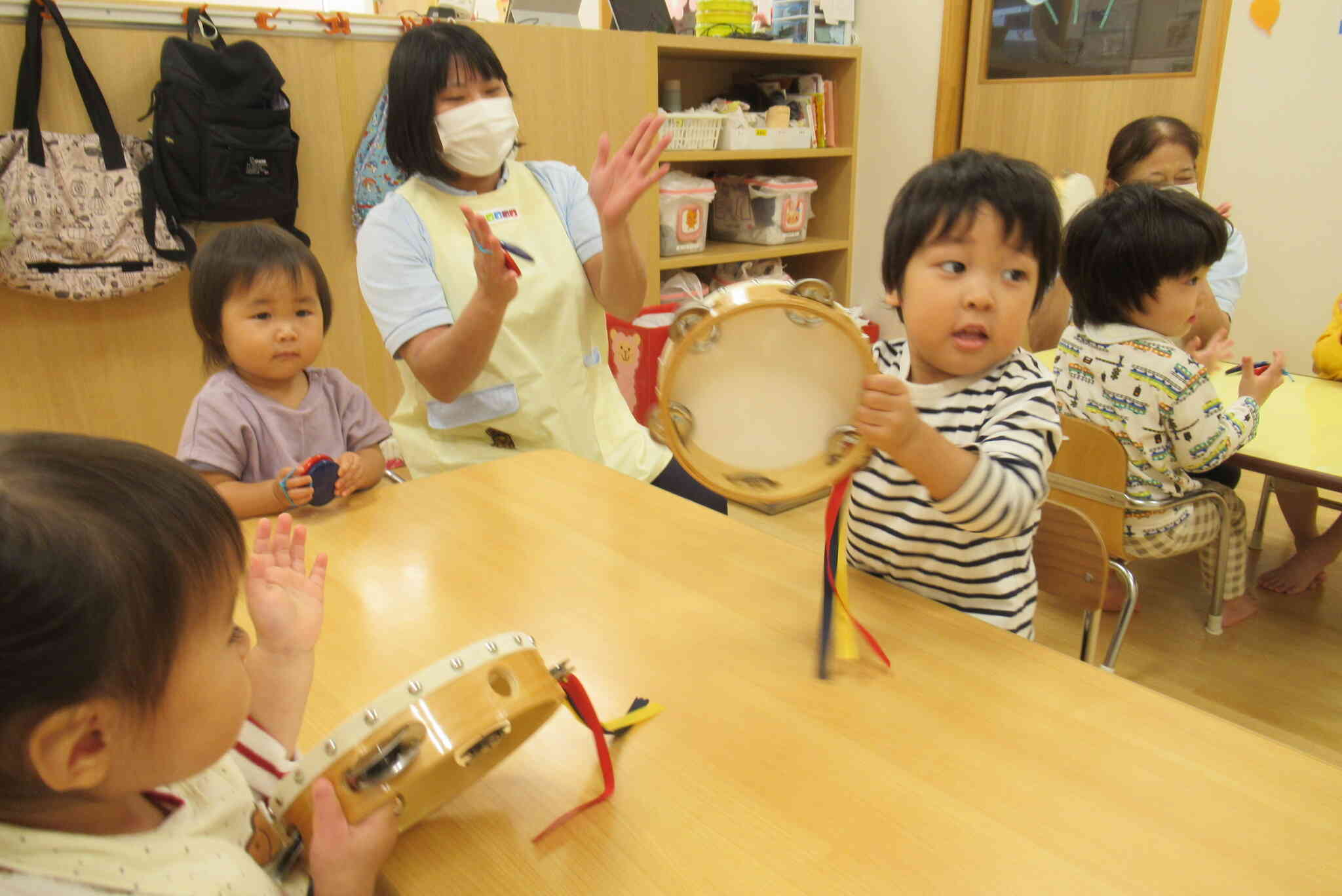 音楽に合わせて…