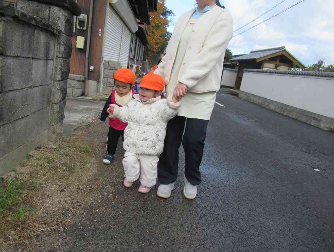 お散歩に行ったよ！（あひる組　1歳児）