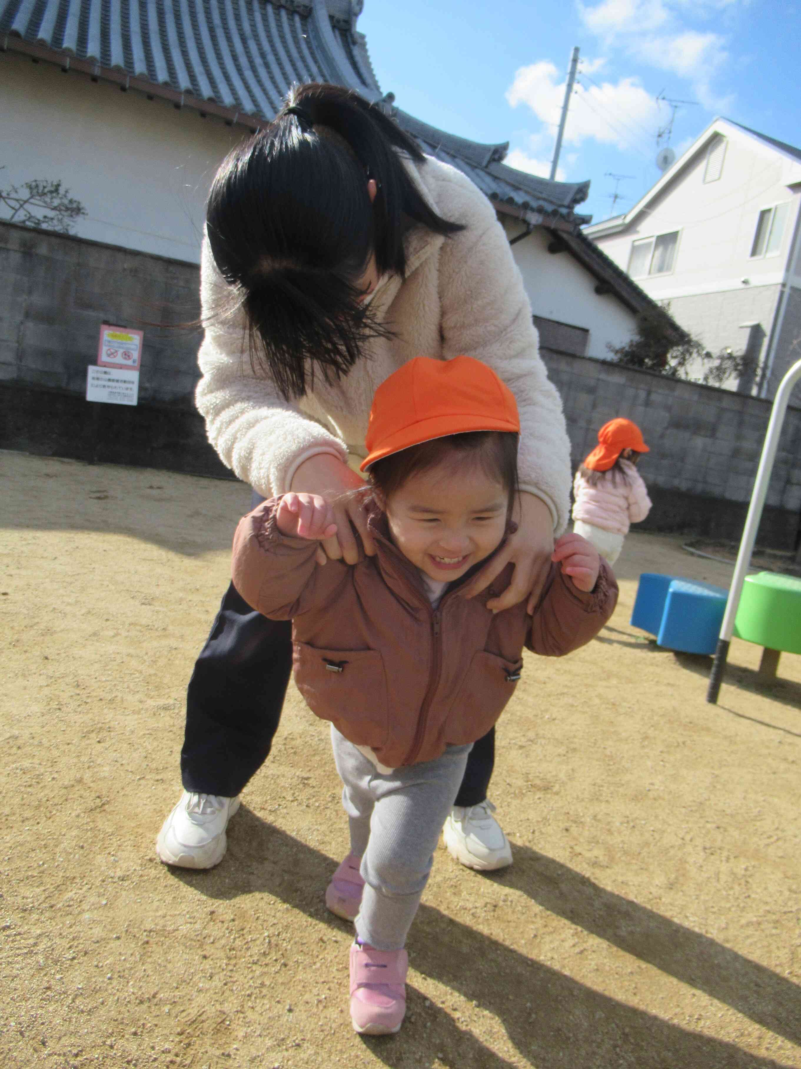 先生とおいかけっこ♪