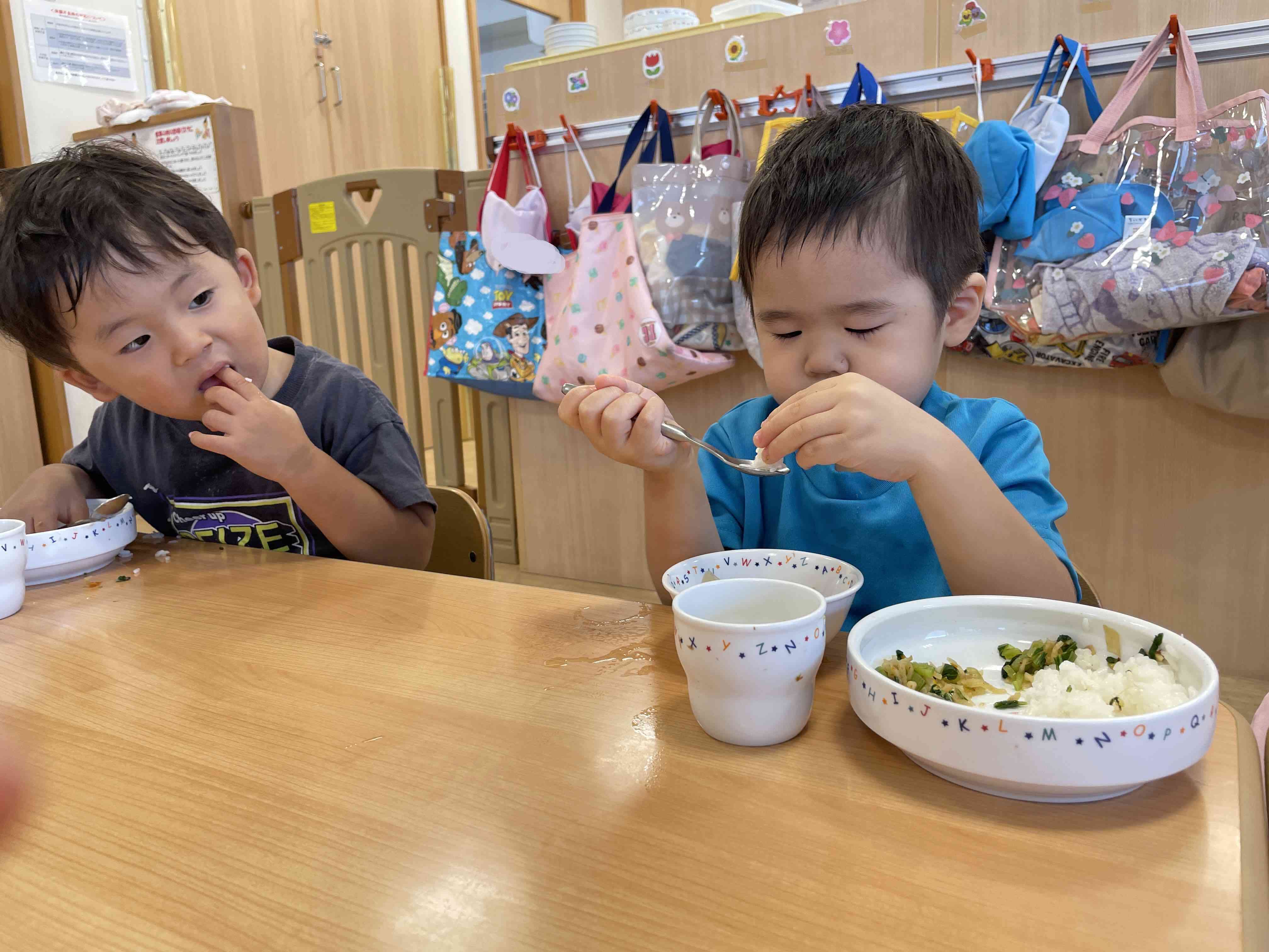 もりもり食べるよ