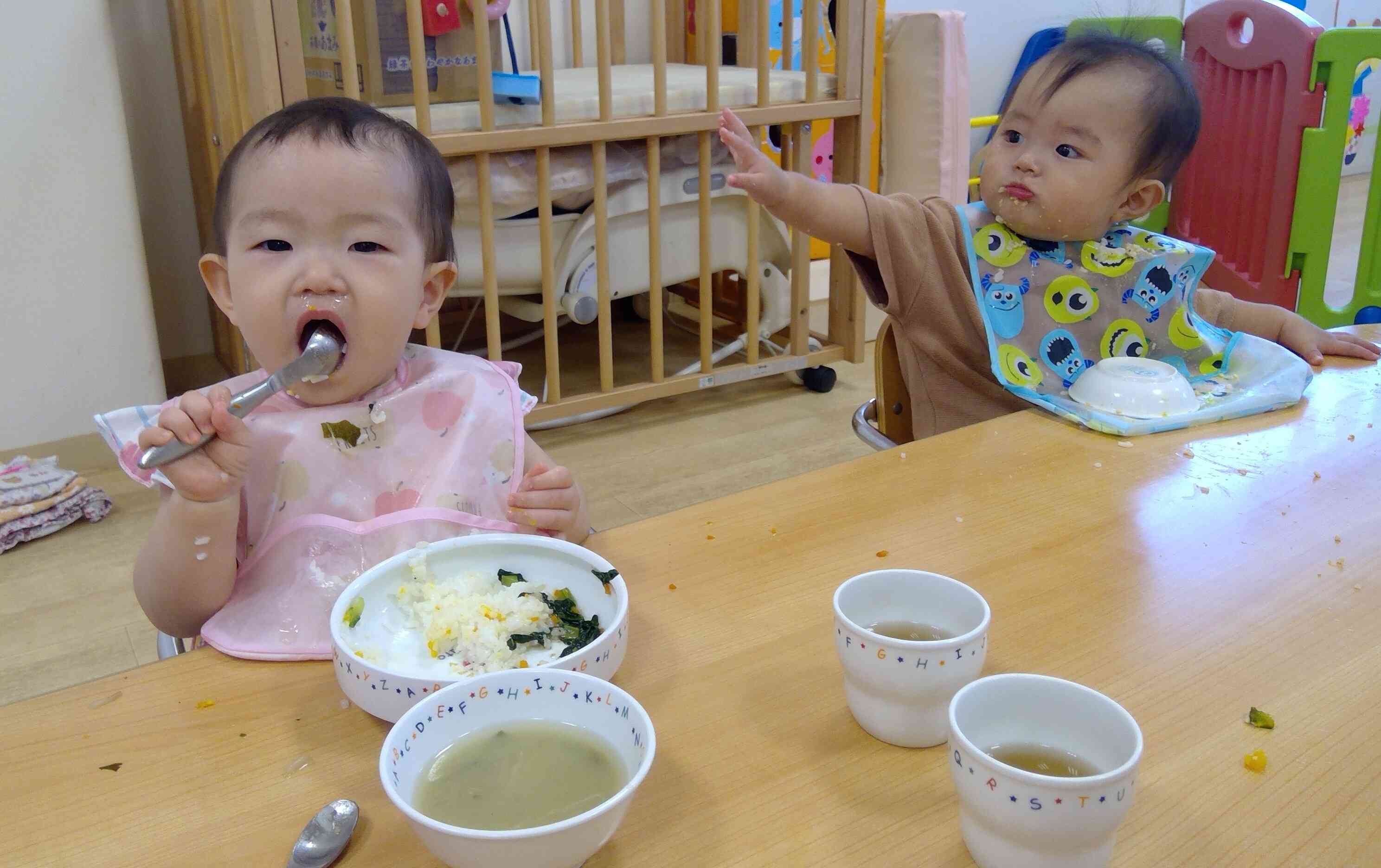 給食にも慣れてきました