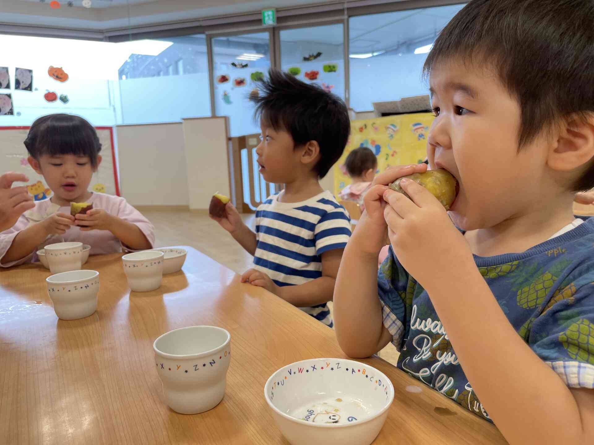 みんなで食べるとおいしいね♪