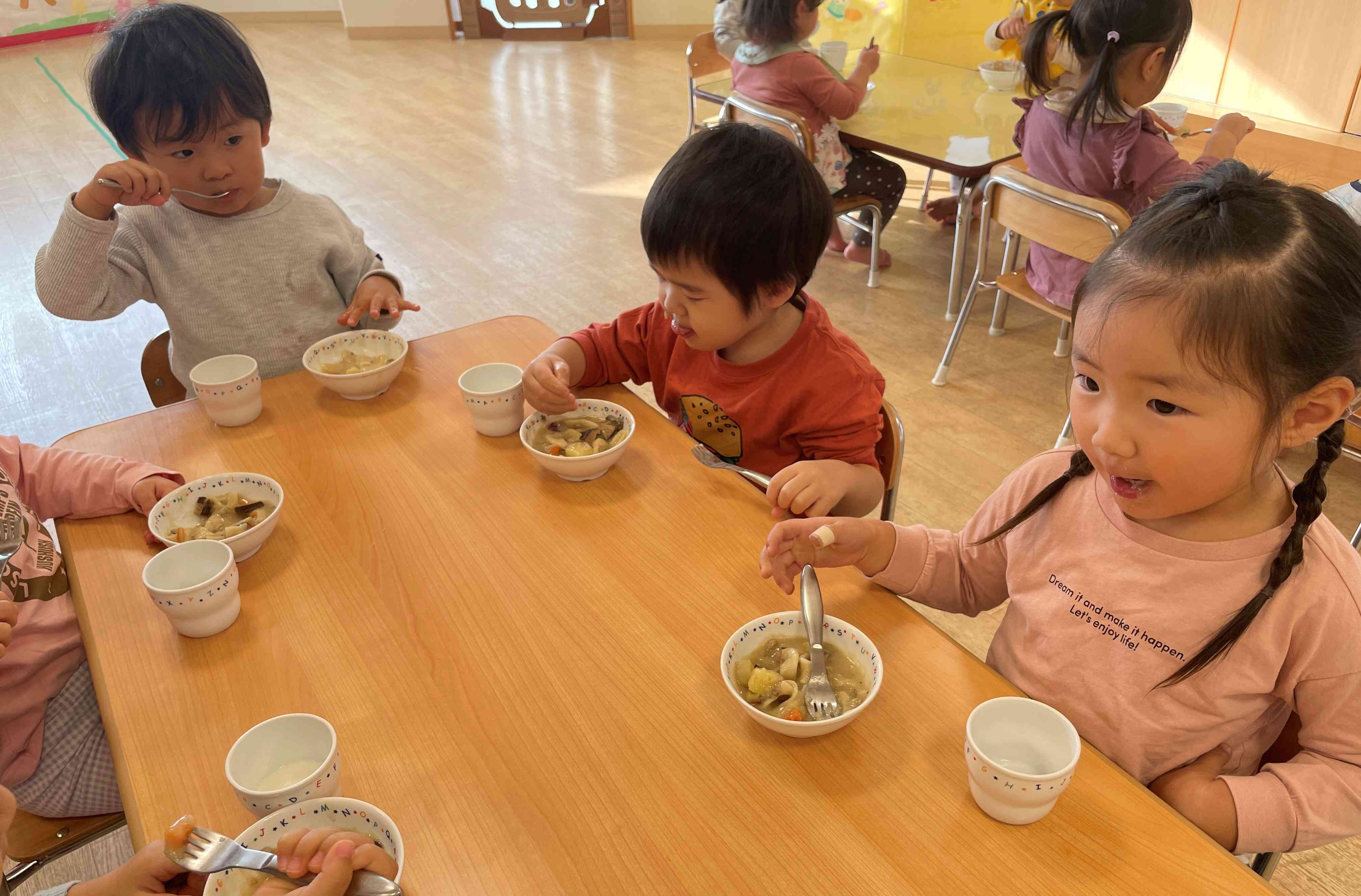 みんなで食べるとおいしいね