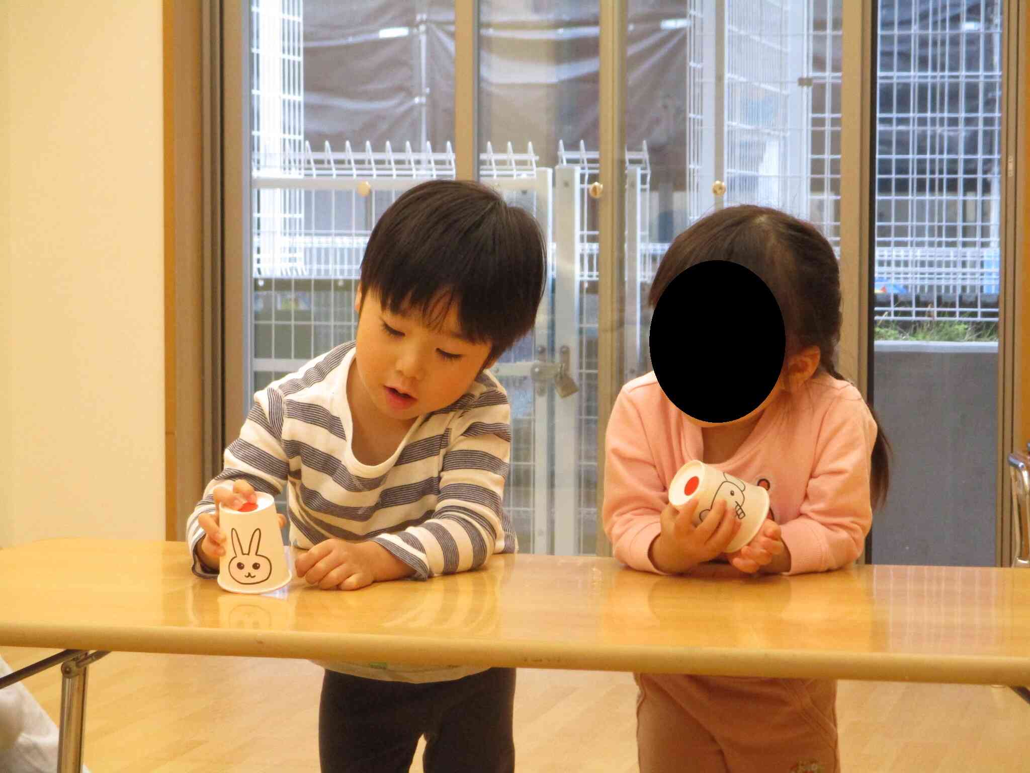 仲良くごっこ遊び（うさぎ組、2歳児）