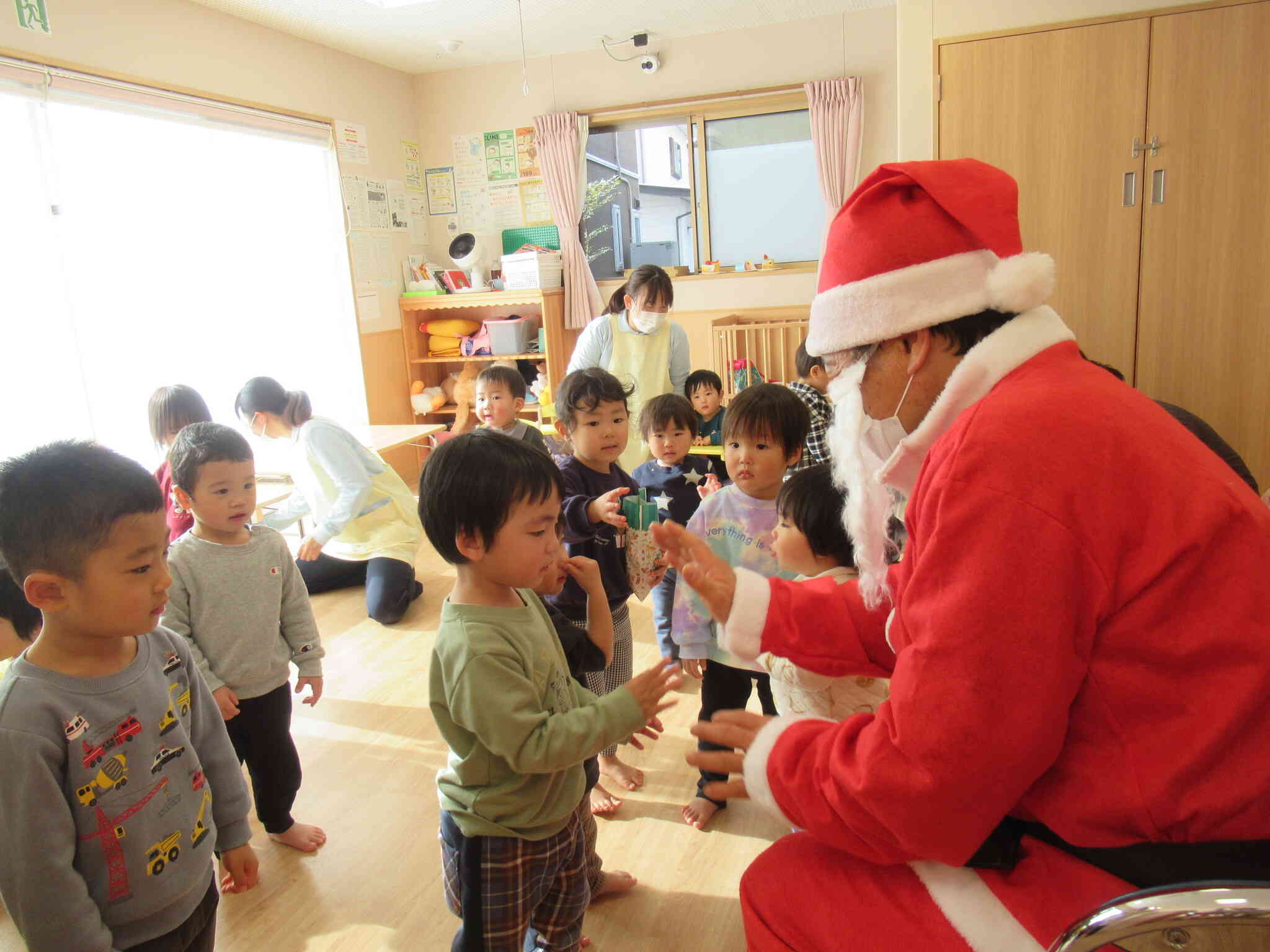 サンタさんまた来てね～！