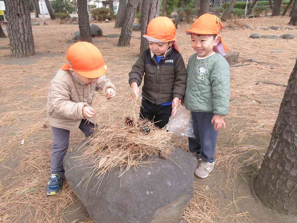 2歳児さんのお散歩