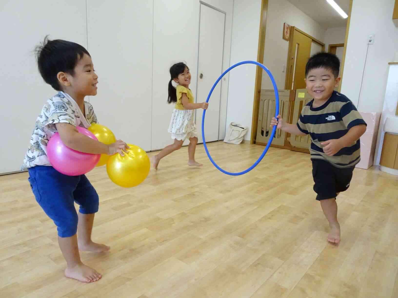 室内で思いっきり運動遊び！