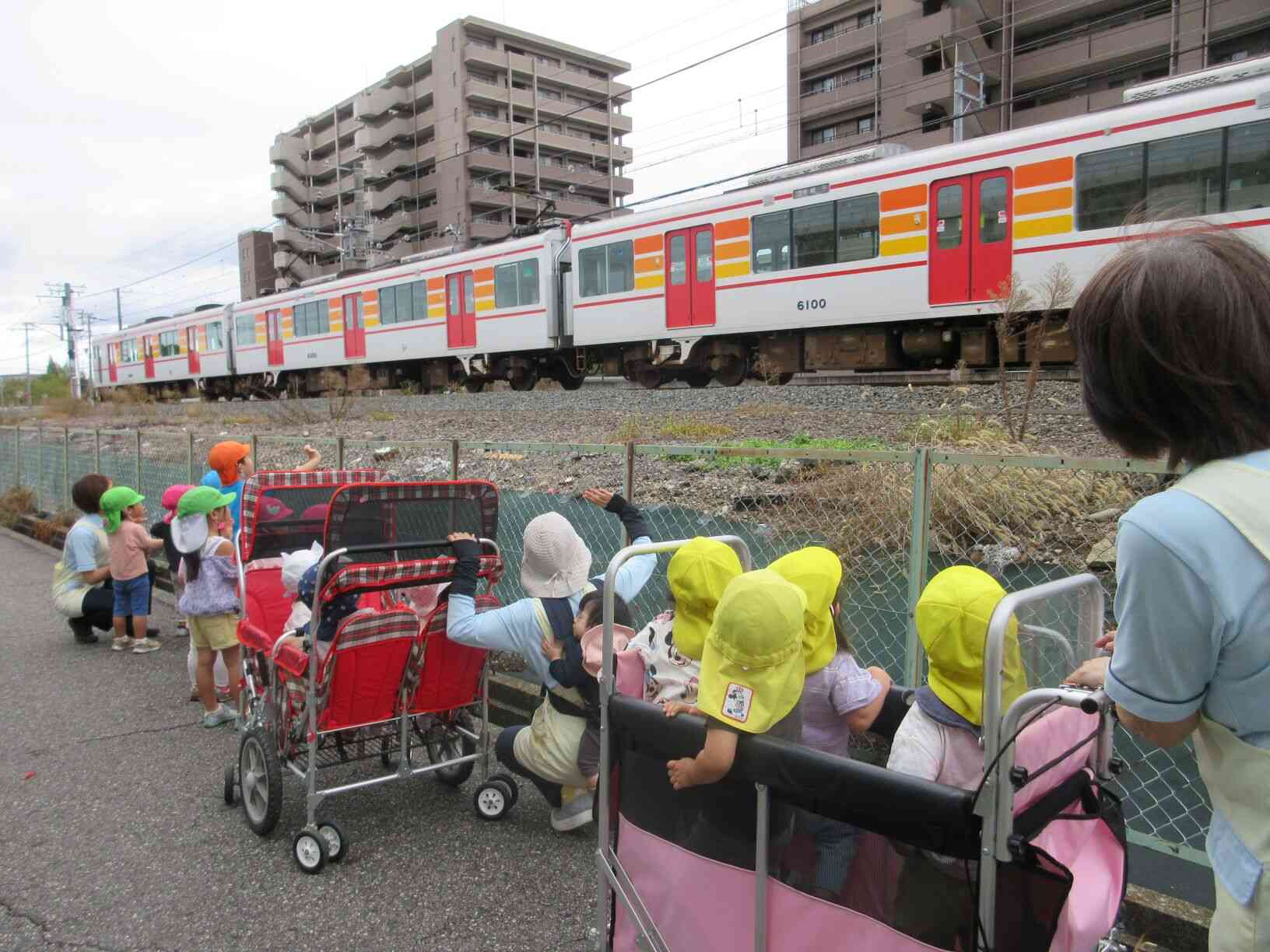 電車ばいばーい☆