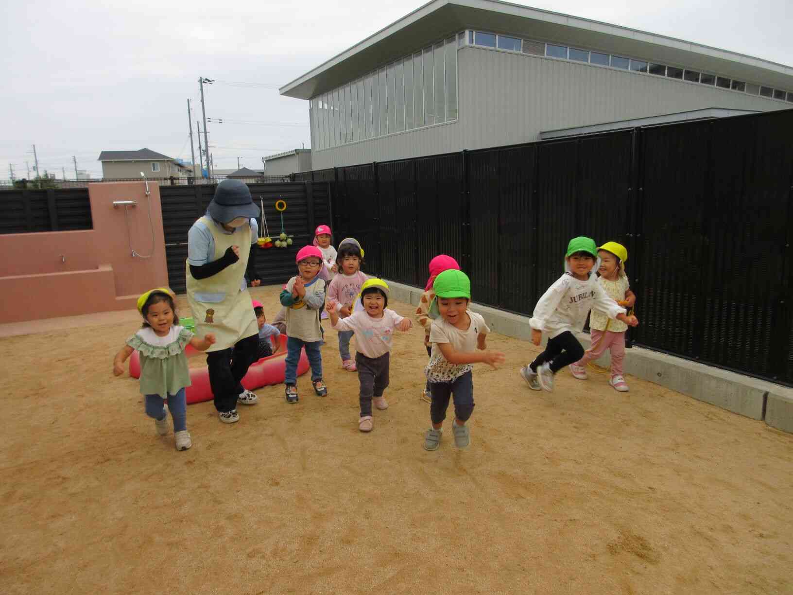 外遊びきもちいいね！