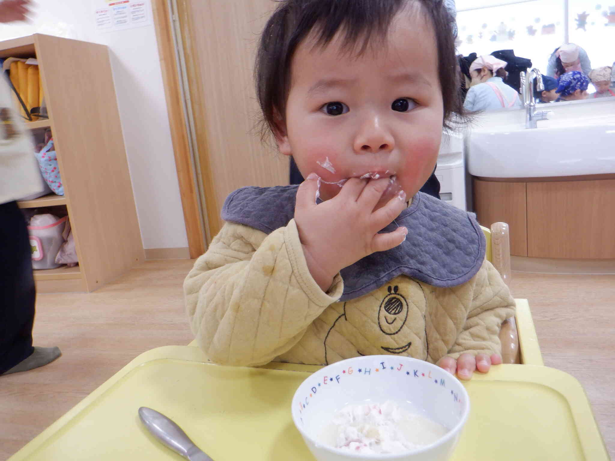 ひよこ組さんもクレープを食べました☆