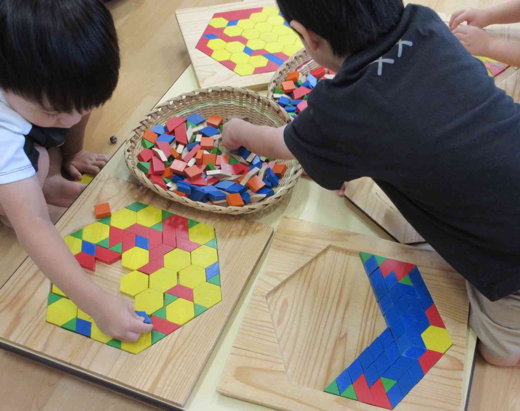 見事な左右対称の幾何学模様が出来ています！