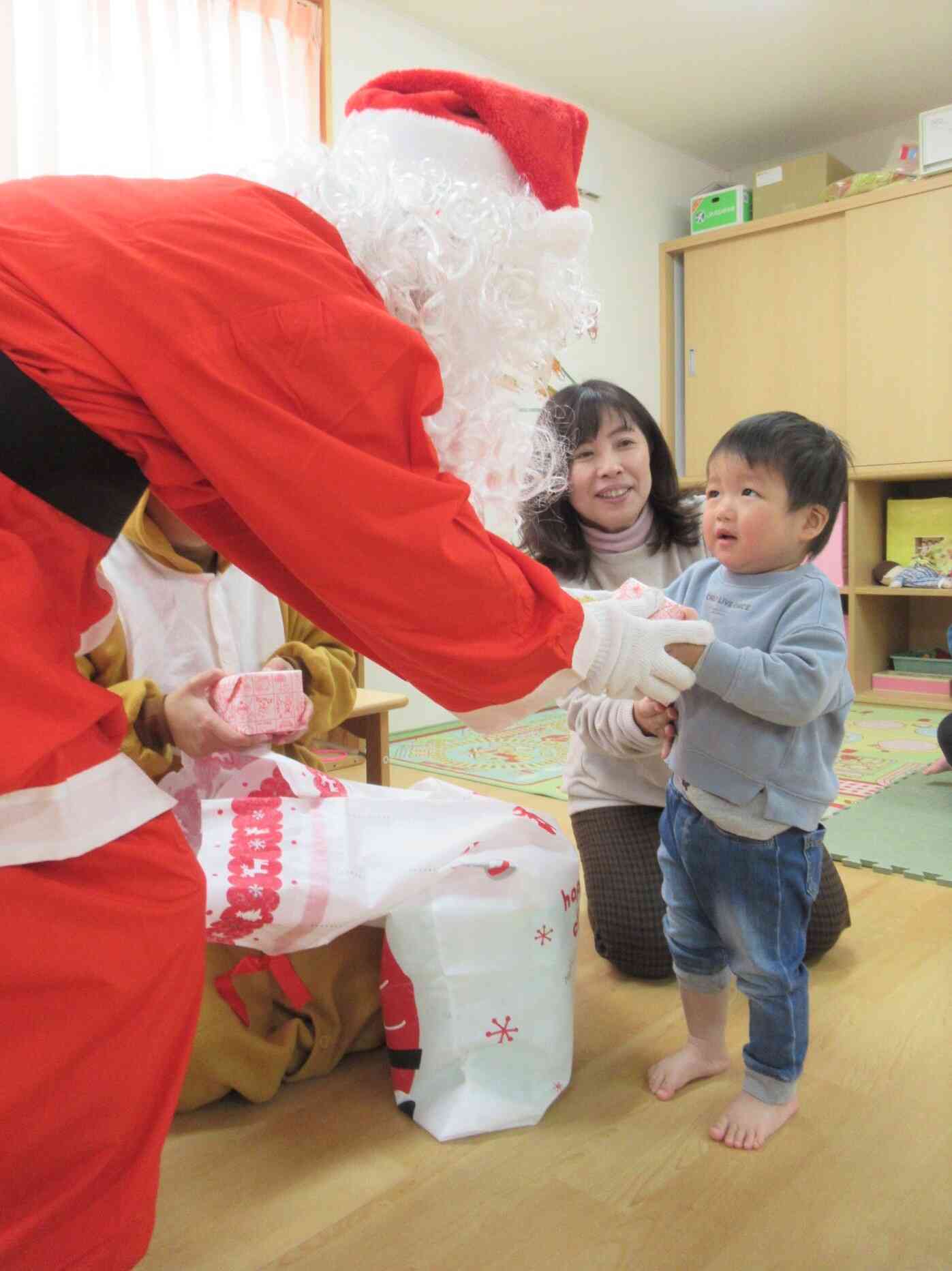 サンタさんに、ちょっとドキドキ♡(りす組)