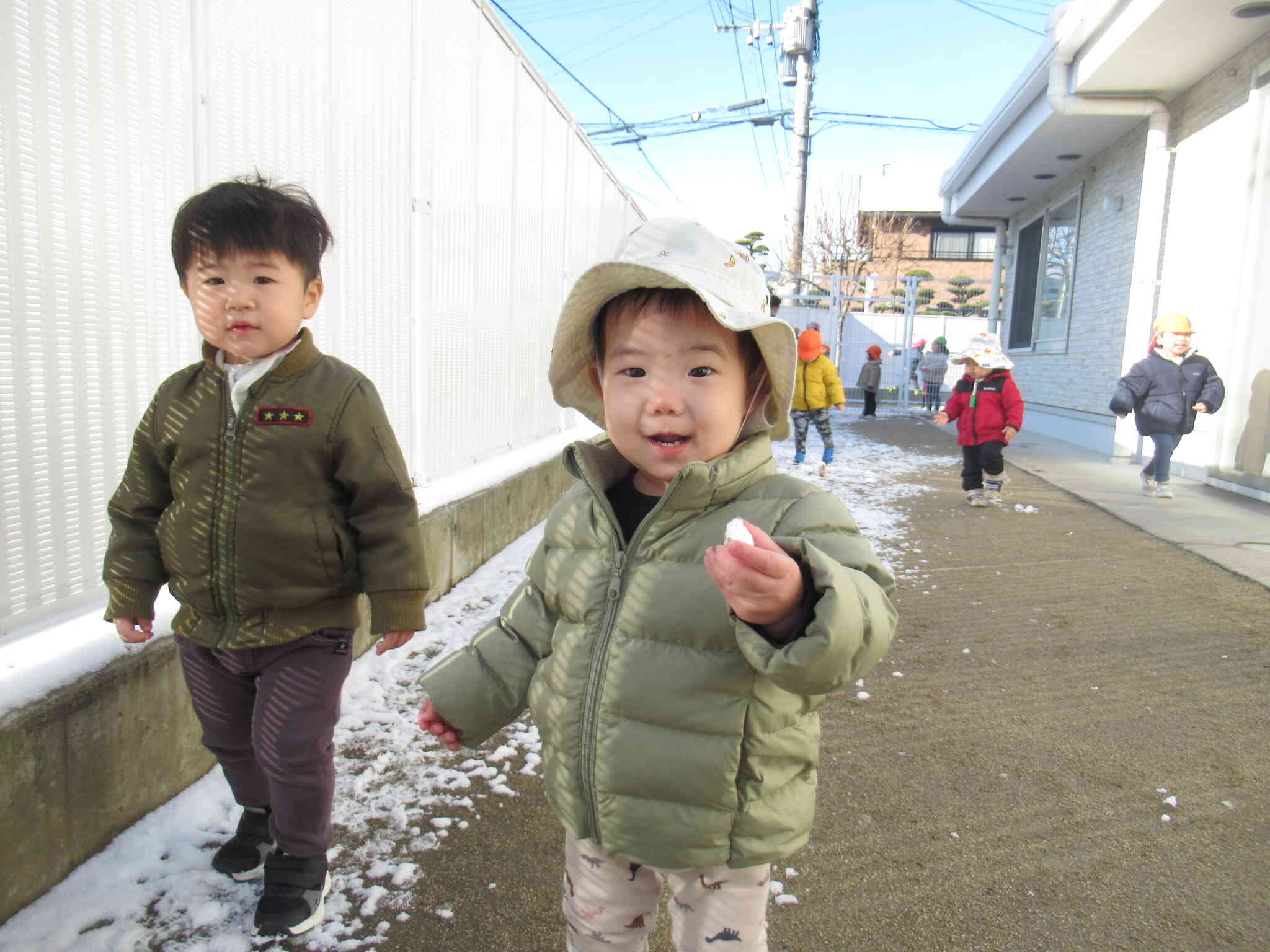 初めての雪遊び