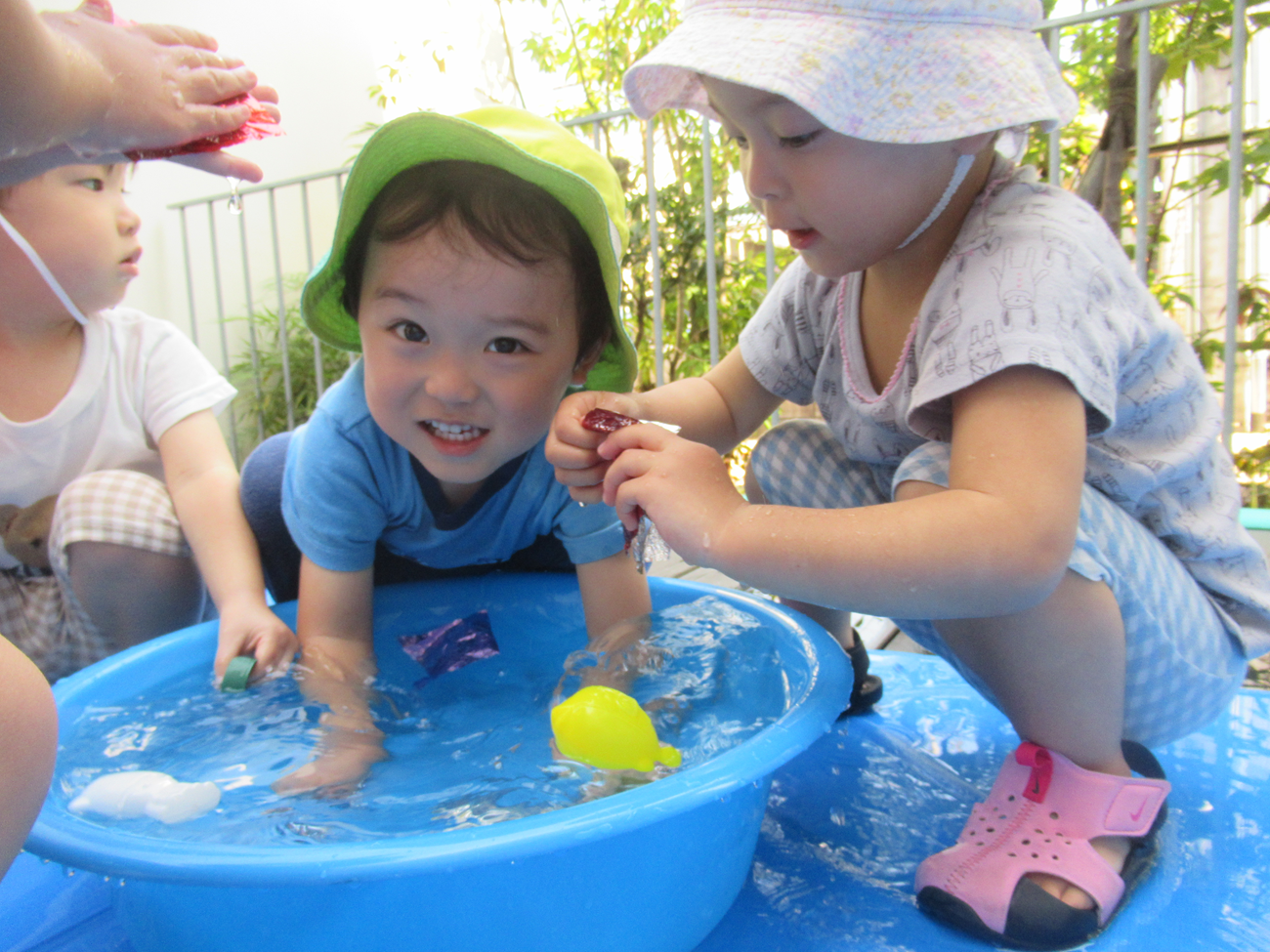 ちゃぷちゃぷ、気持ちいい～☆