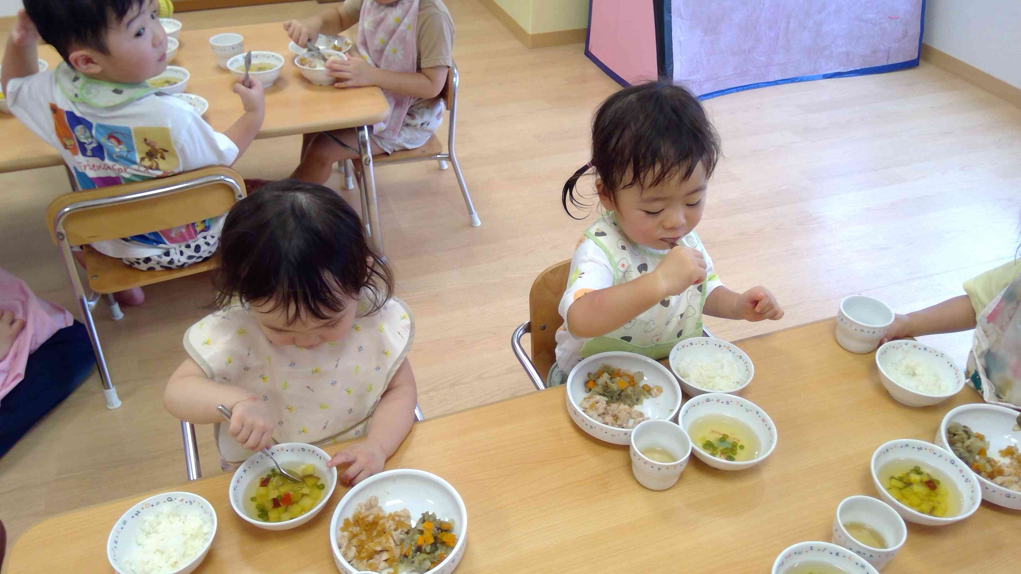 たくさん食べて大きくなーれ！