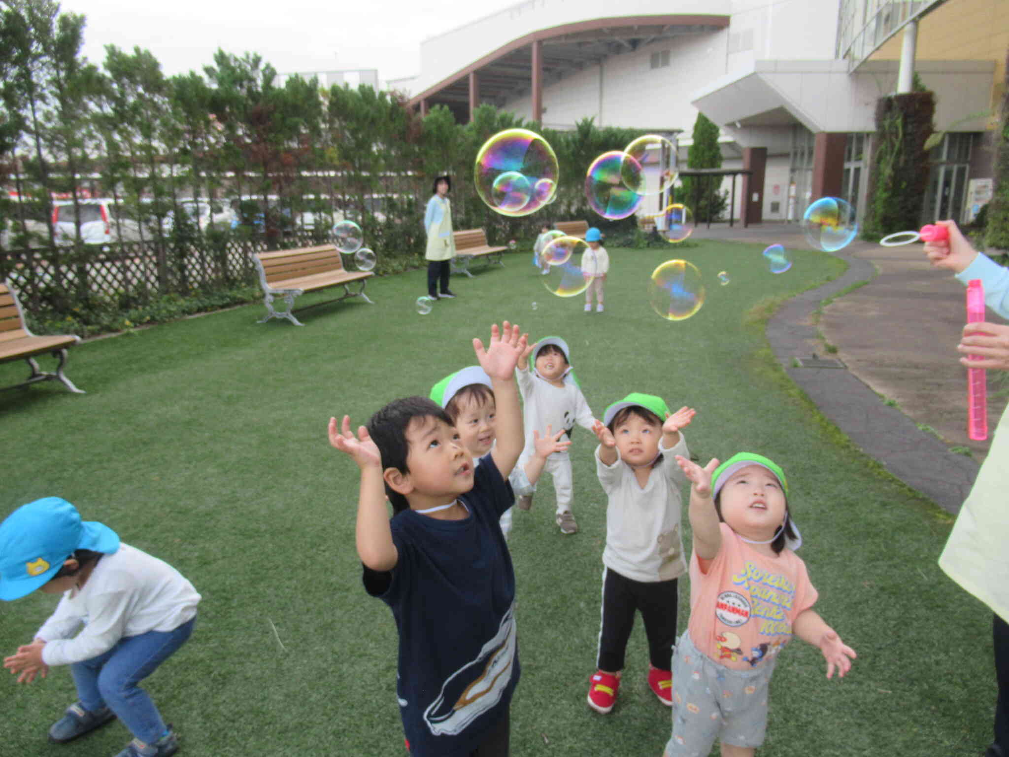 シャボン玉、待て待て～！！