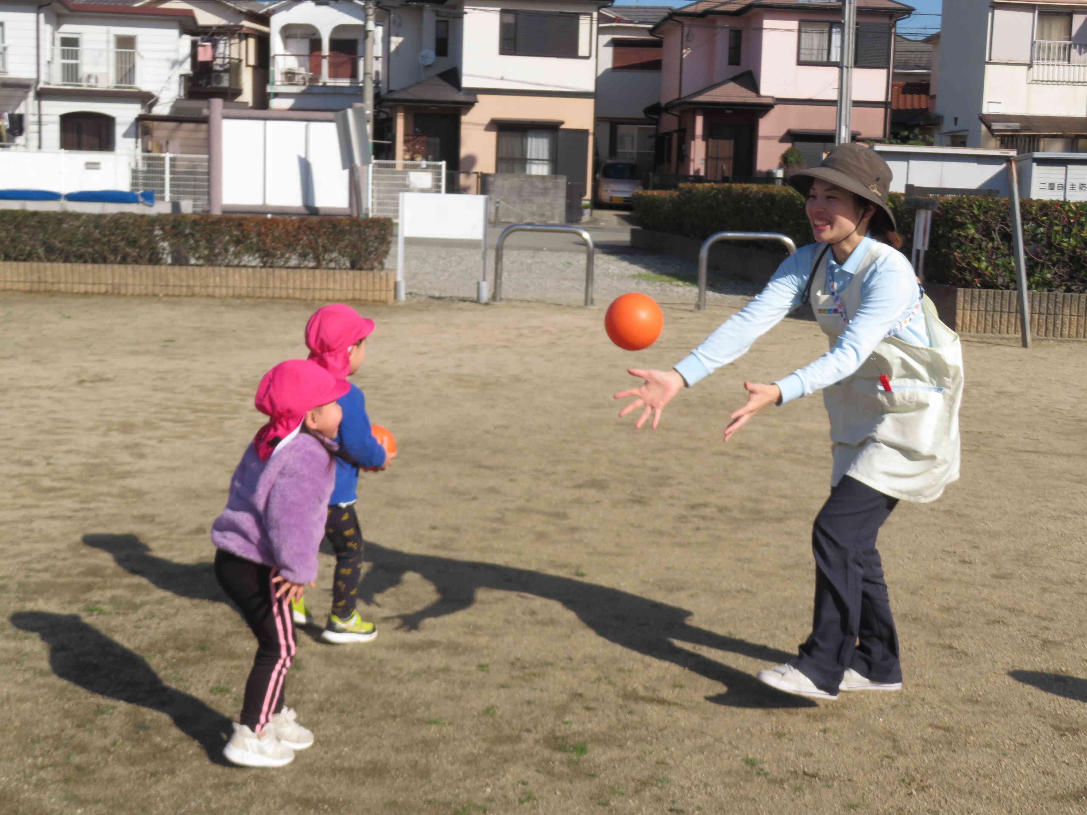 広場でたくさん遊んだよ♪