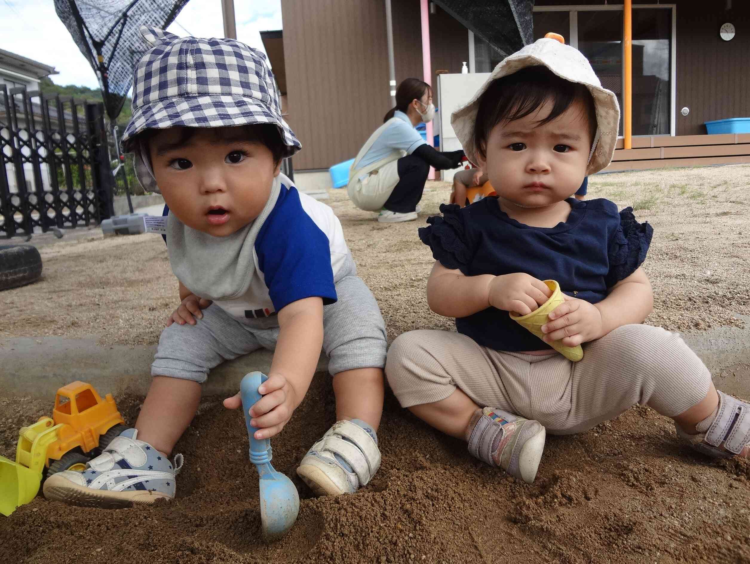 0歳児ちゃんの2人です♪