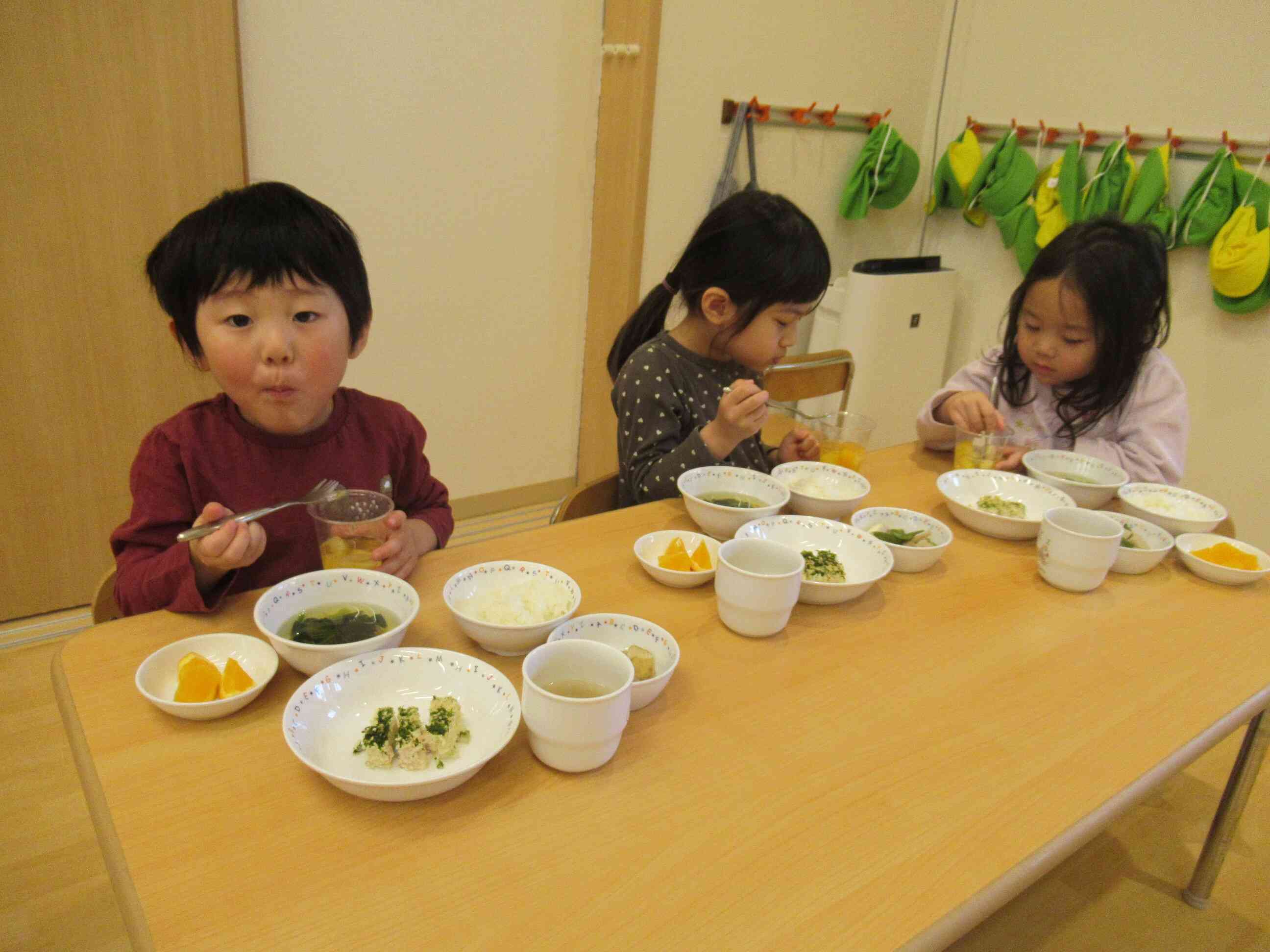 自分で作ったフルーツポンチ美味しいよ♪