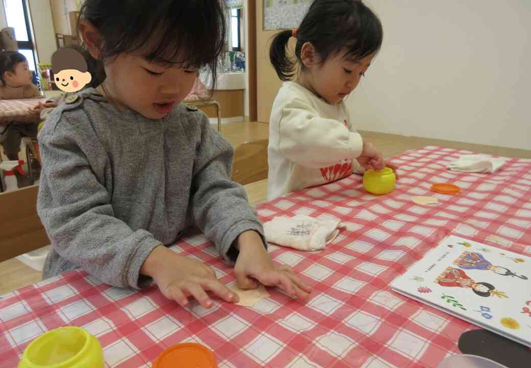 おひなさま製作（2歳児）