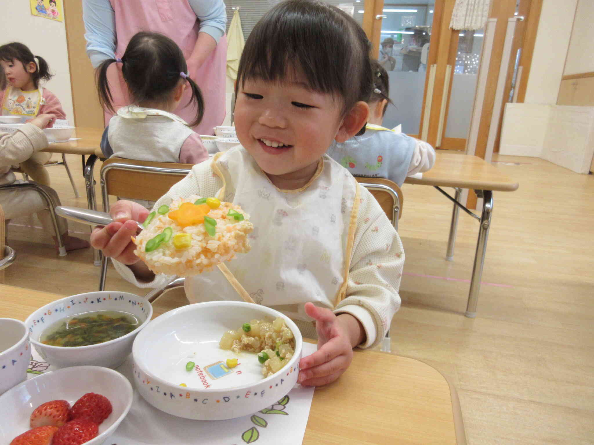 沢山食べるよ！あれれ？