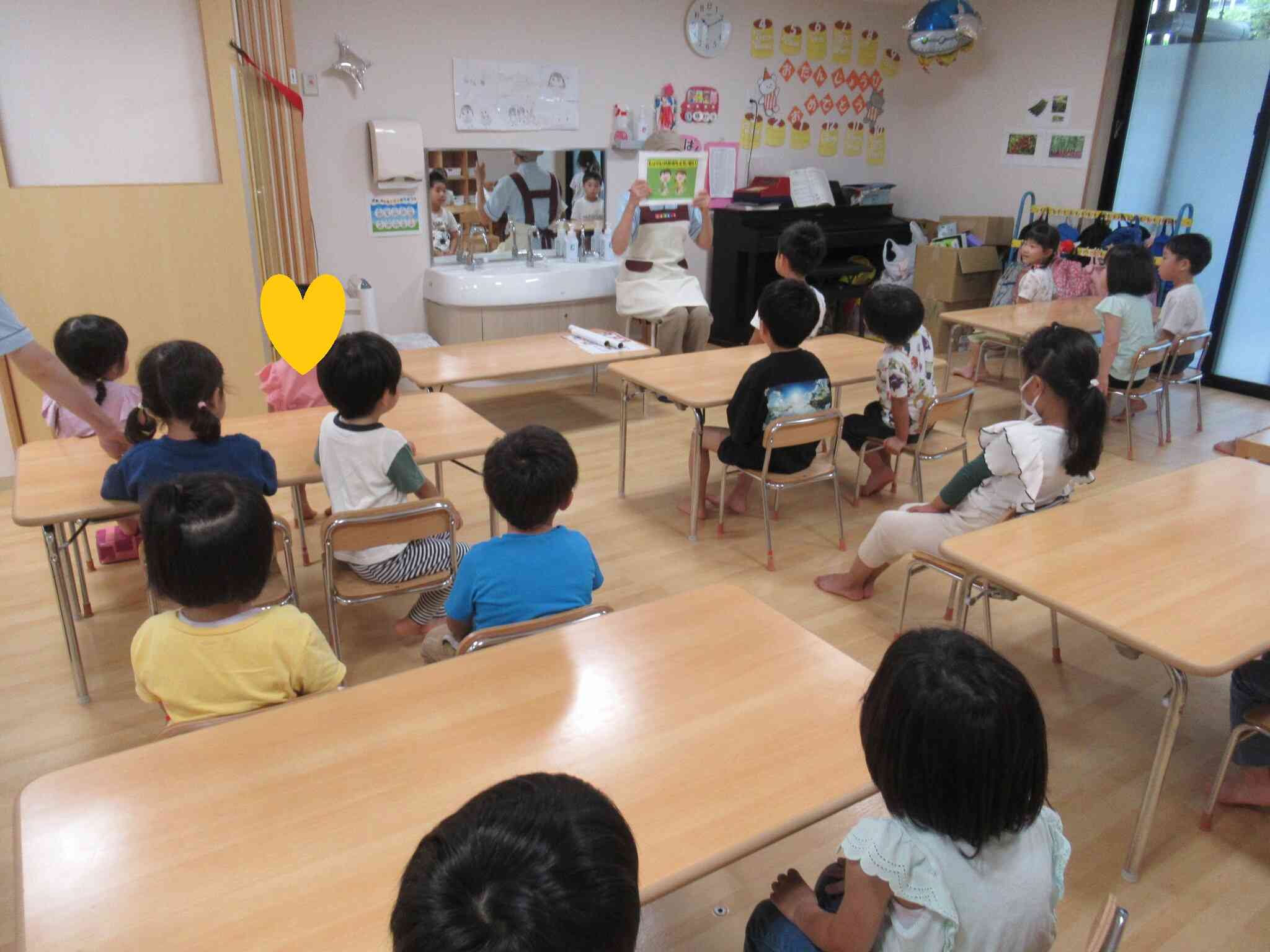 6月食育　正しい姿勢で食事しよう