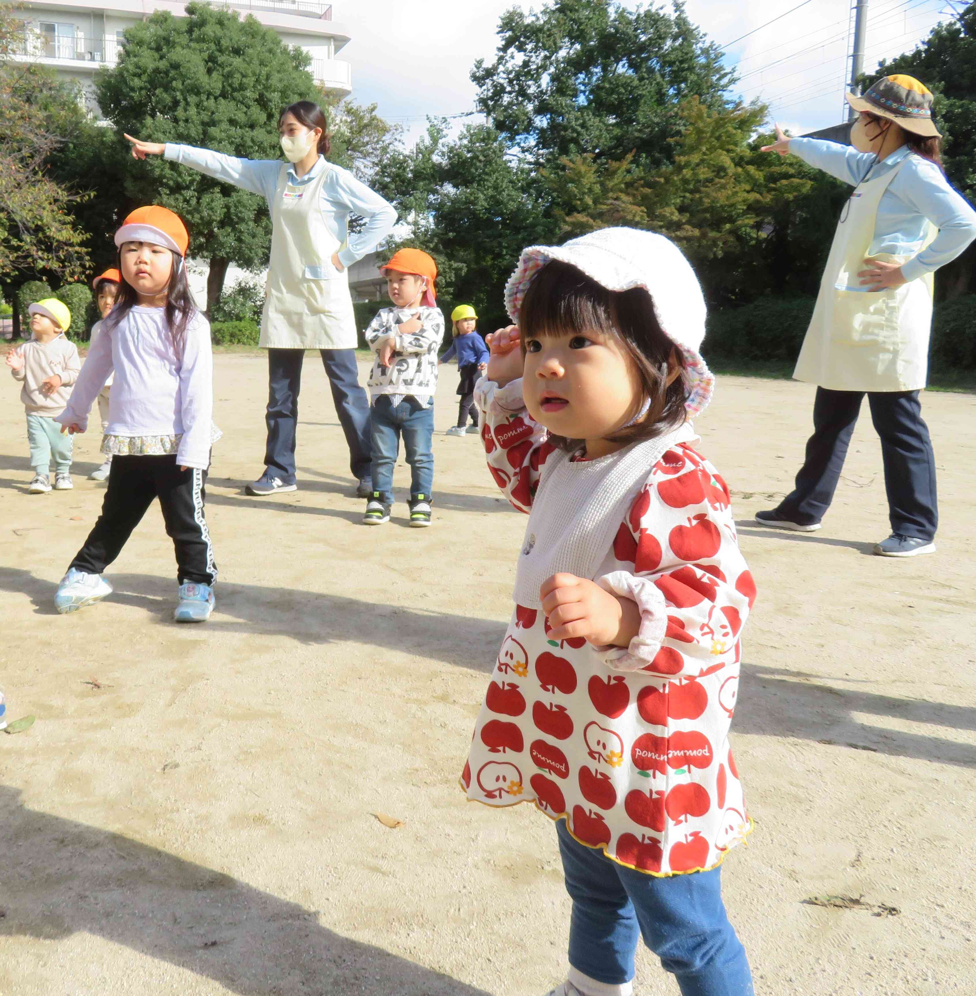 公園でおやつ(^^)体操気持ち良いね☆