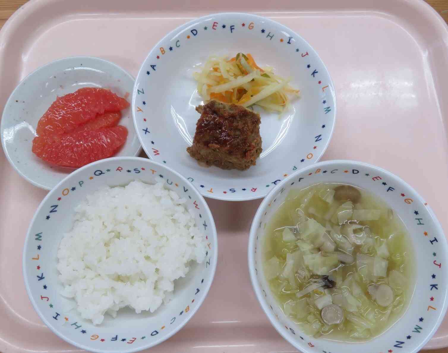 今日の給食は