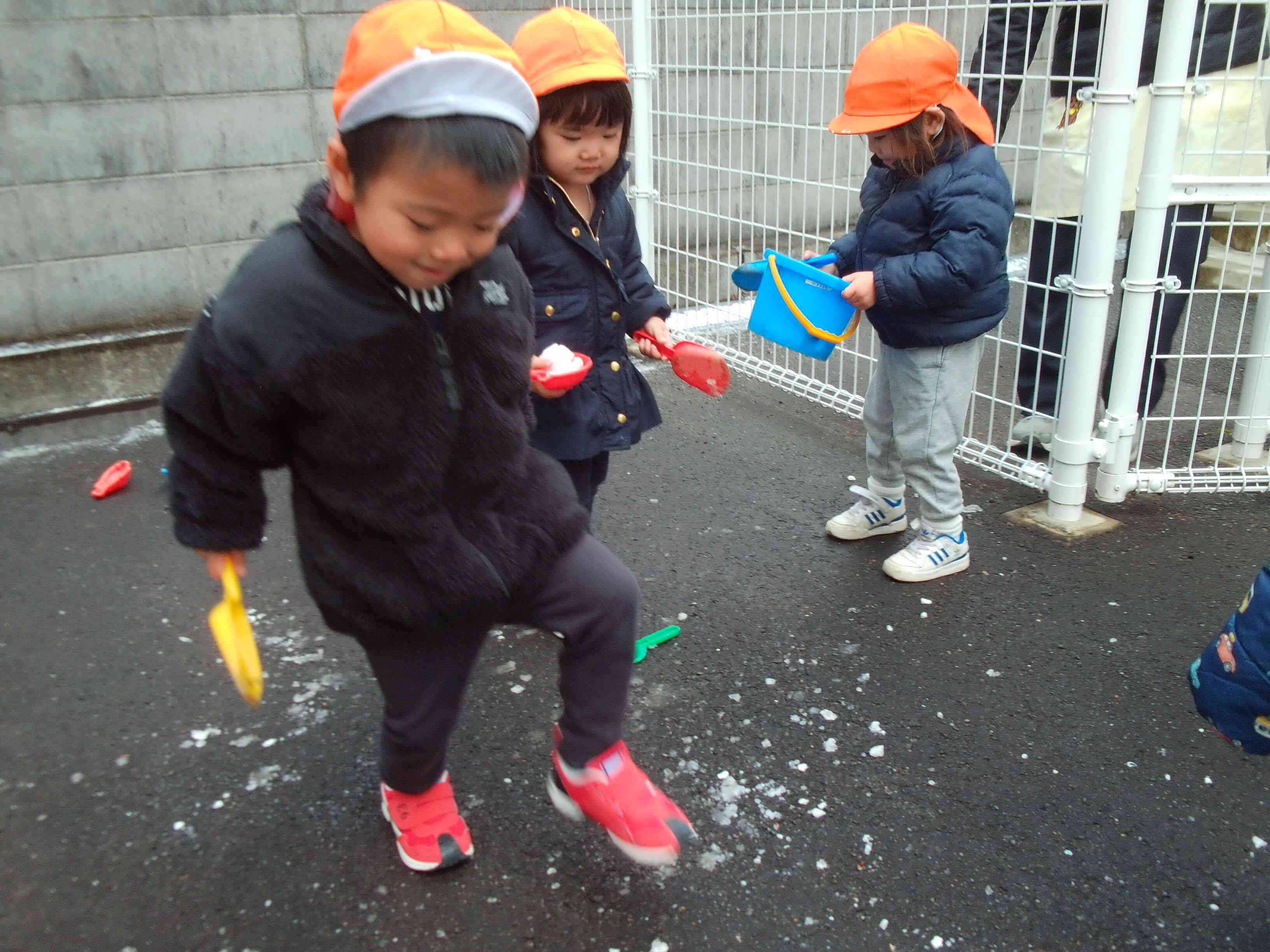 雪を踏んだらどうなるのかな？