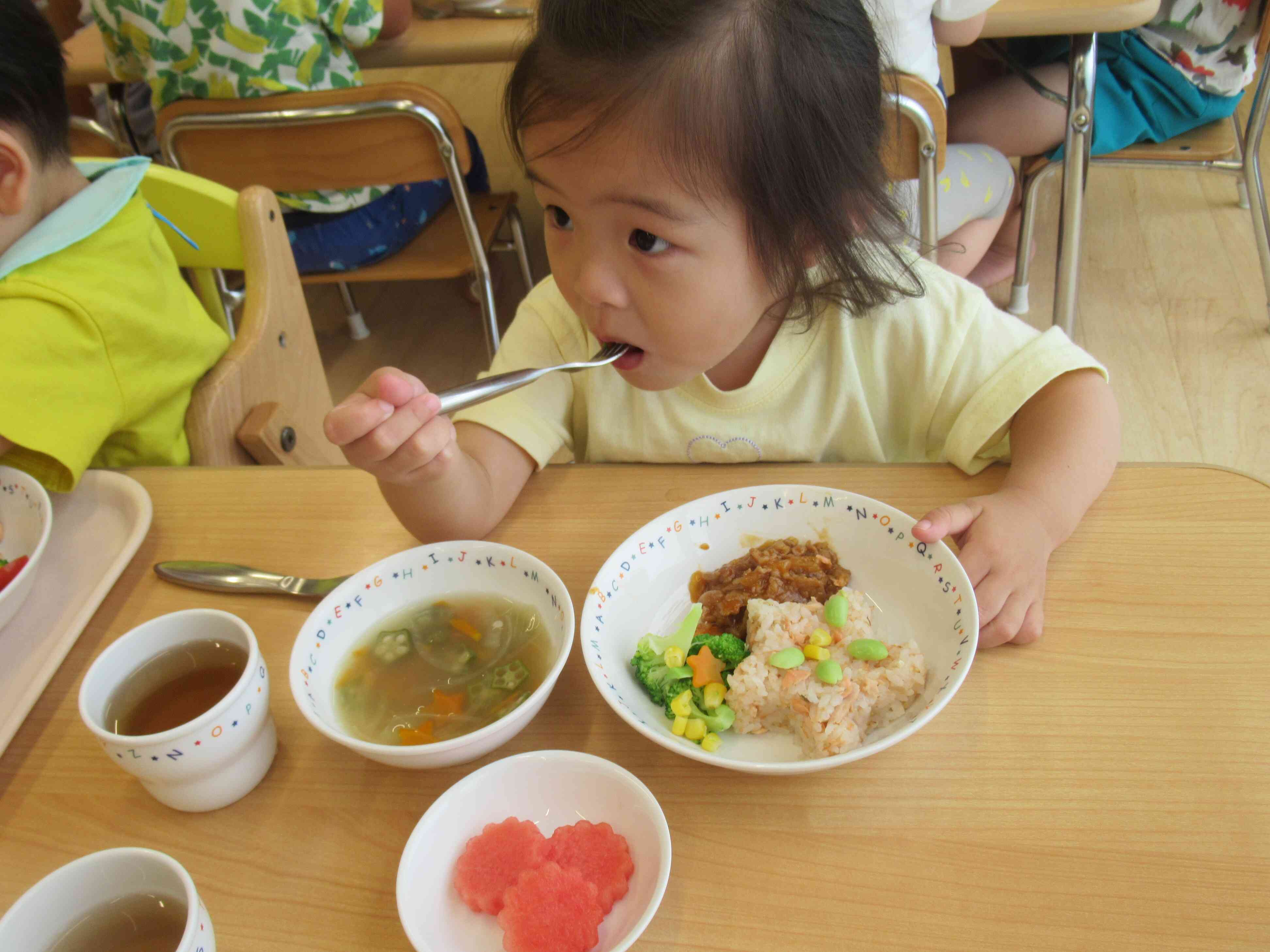 給食もおいしい！