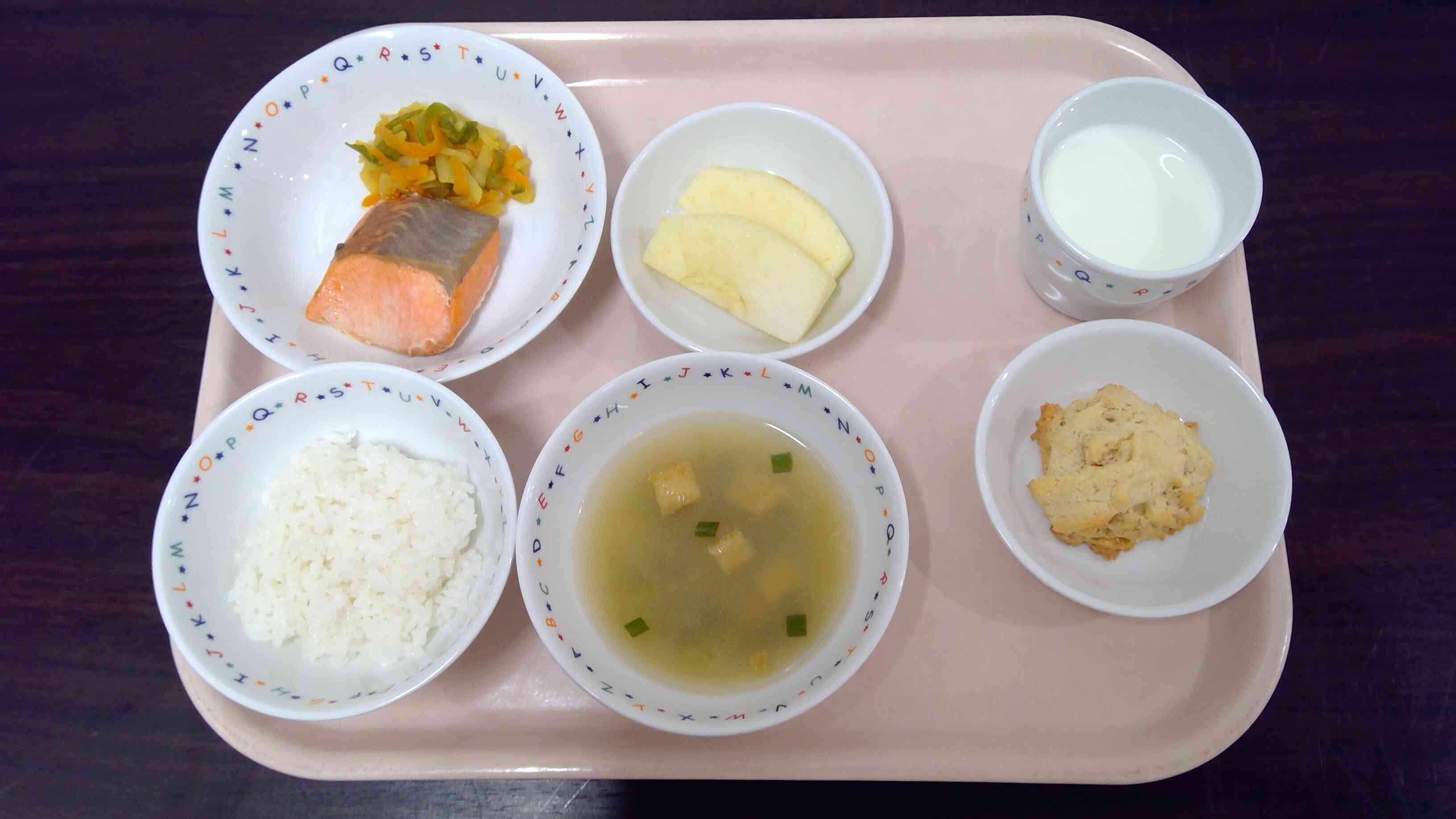 9月19日の給食とおやつ