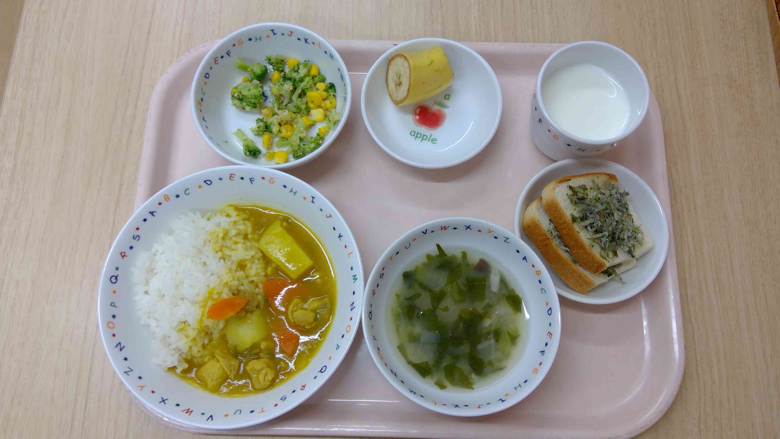 12月27日の給食とおやつ